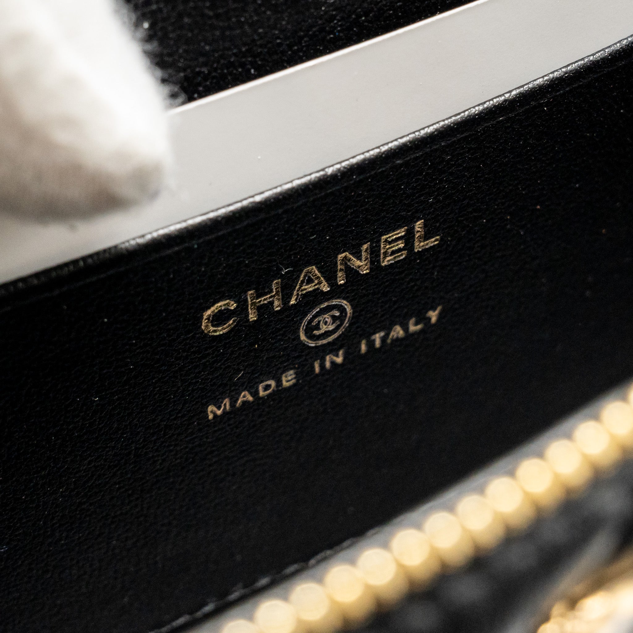CHANEL SMALL VANITY CLUTCH WITH DETAIL CHAIN CAVIAR BLACK GHW (MICROCHIP)