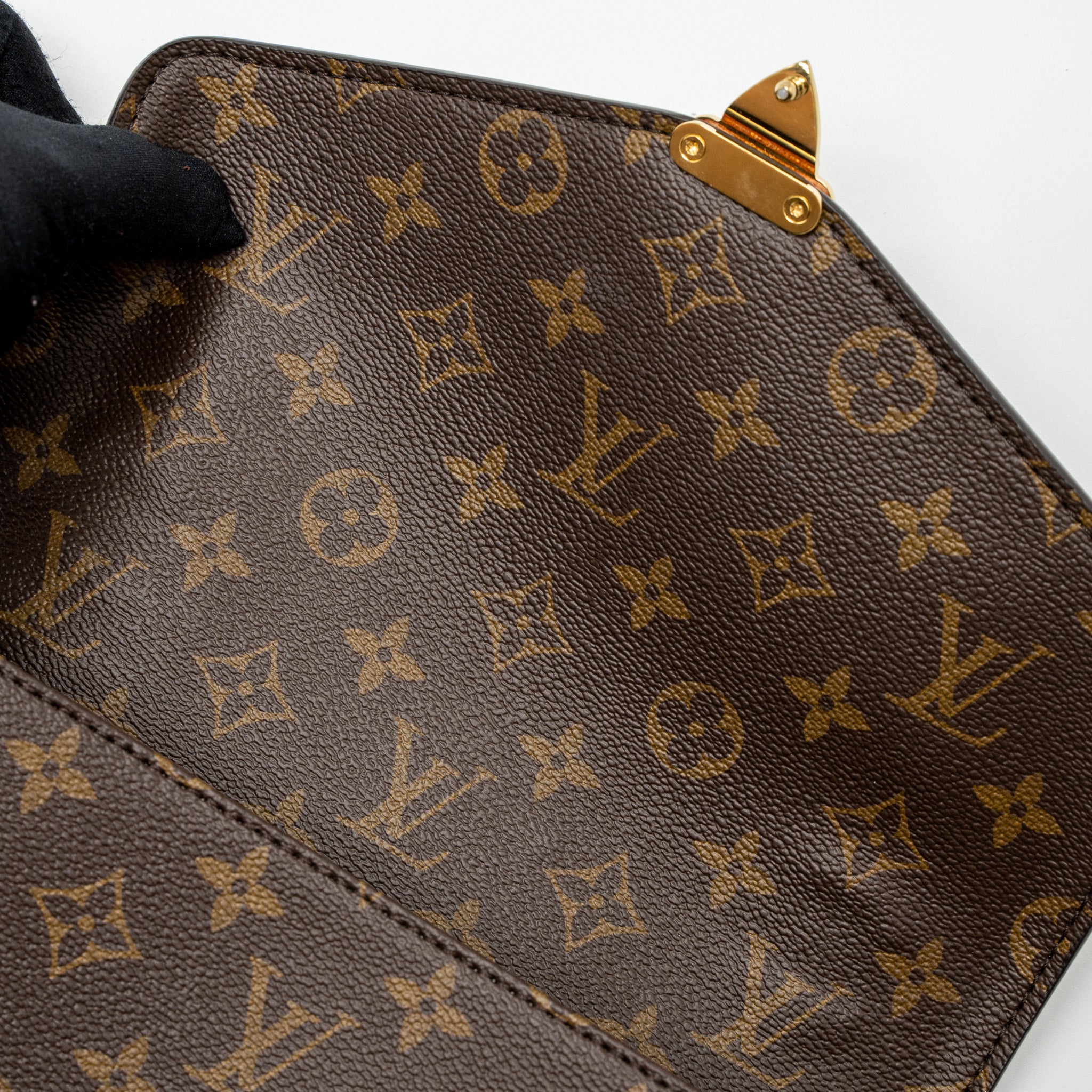 LOUIS VUITTON POCHETTE MÉTIS MONOGRAM CANVAS GHW (NEW VERSION)