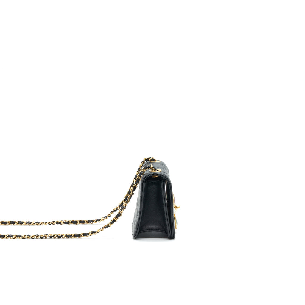 CHANEL SMALL FLAP BAG WITH CALFSKIN, PEARL , RESIN BLACK GHW
