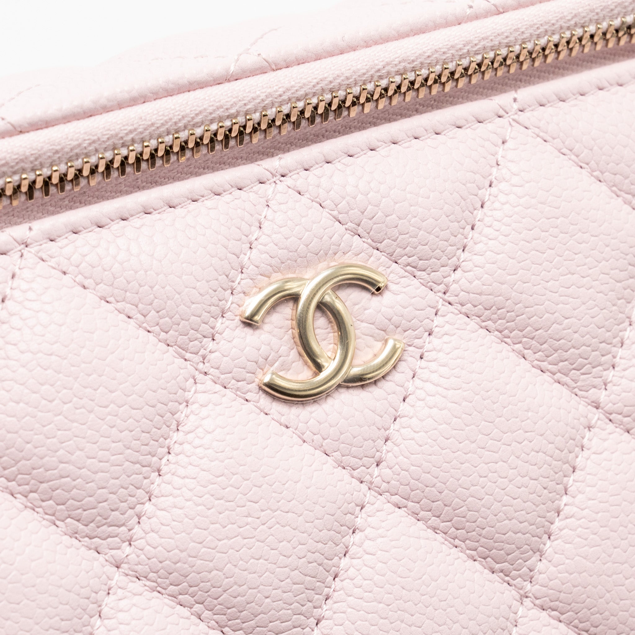 CHANEL 22P LONG VANITY CASE WITH LOGO CHAIN LIGHT PINK CAVIAR LGHW