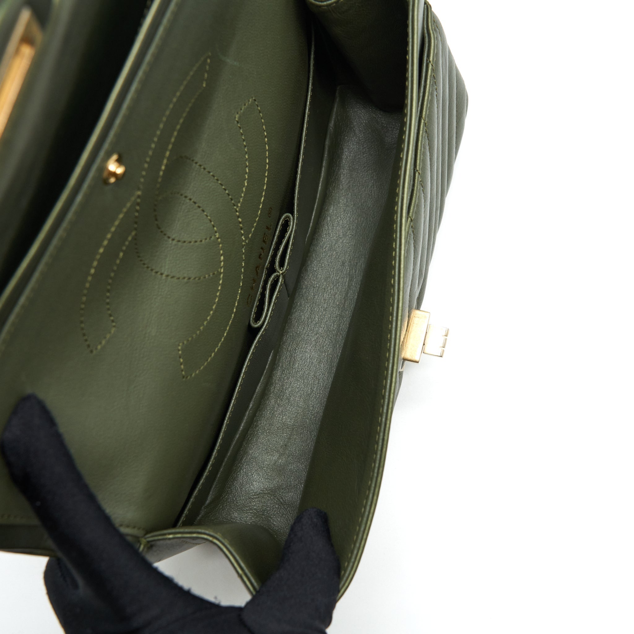CHANEL SMALL 2.55 REISSUE FLAP BAG CALFSKIN DARK GREEN BRUSHED GOLD HARDWARE