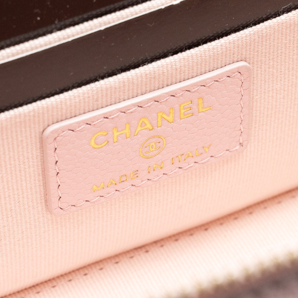 CHANEL 22P LONG VANITY CASE WITH LOGO CHAIN LIGHT PINK CAVIAR LGHW