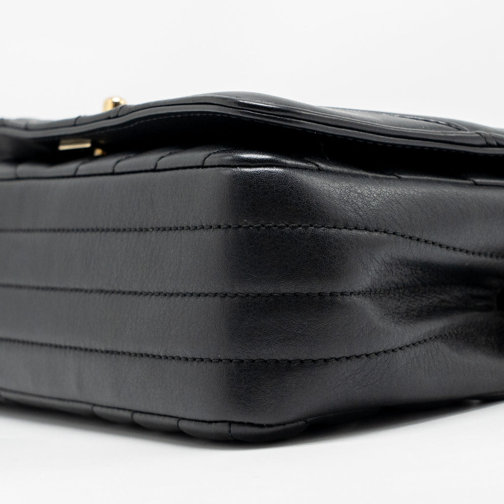 CHANEL CHEVRON FLAP BAG LAMBSKIN BLACK LGHW