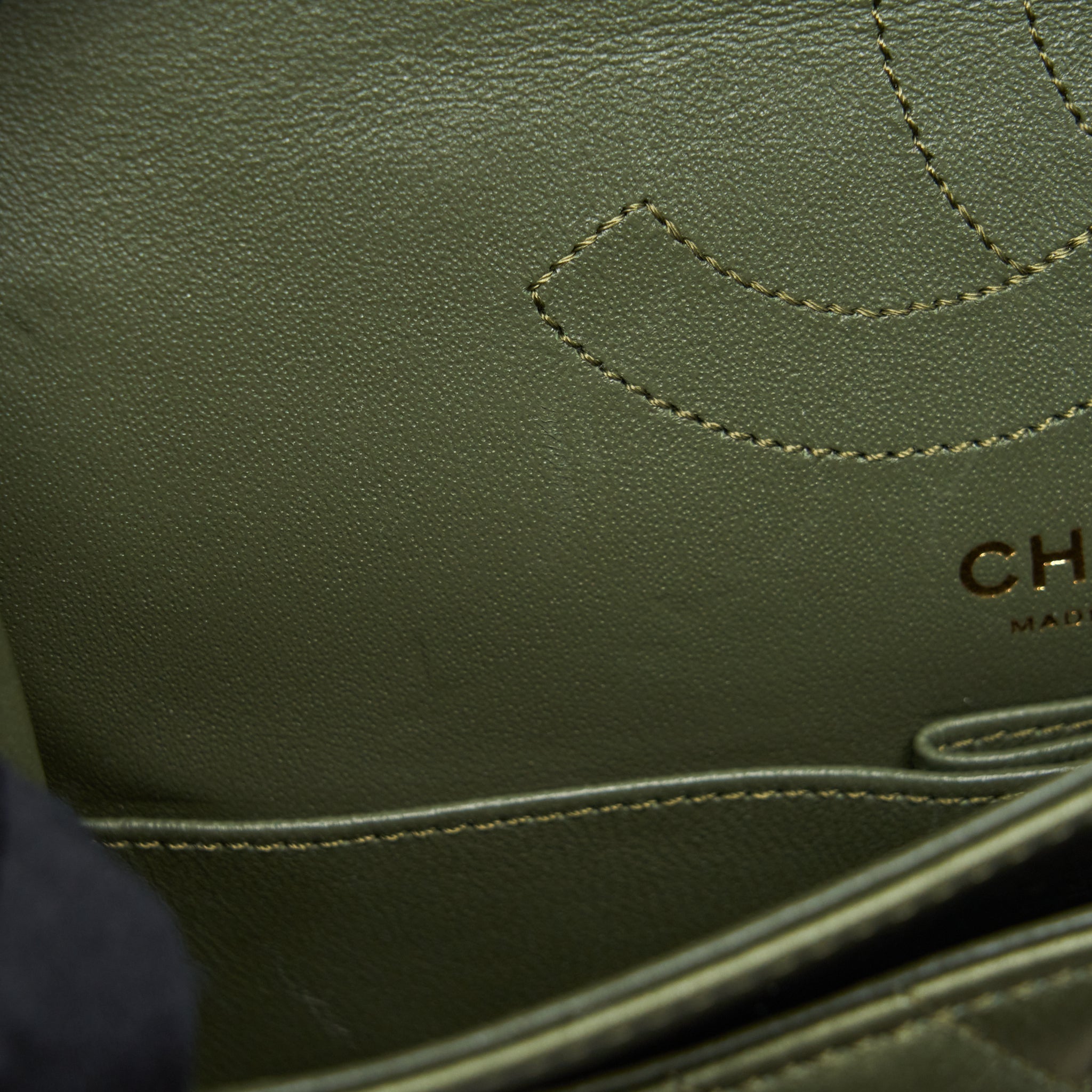 CHANEL SMALL 2.55 REISSUE FLAP BAG CALFSKIN DARK GREEN BRUSHED GOLD HARDWARE