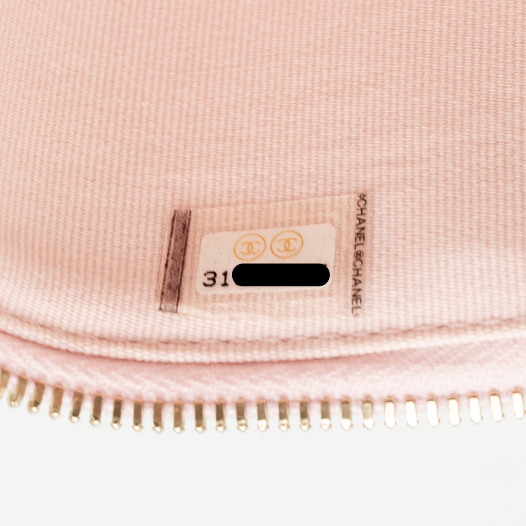 CHANEL 22P LONG VANITY CASE WITH LOGO CHAIN LIGHT PINK CAVIAR LGHW