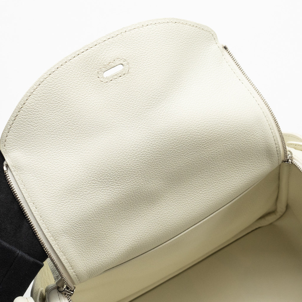 HERMES LINDY26 EVERCOLOR BLANC SHW