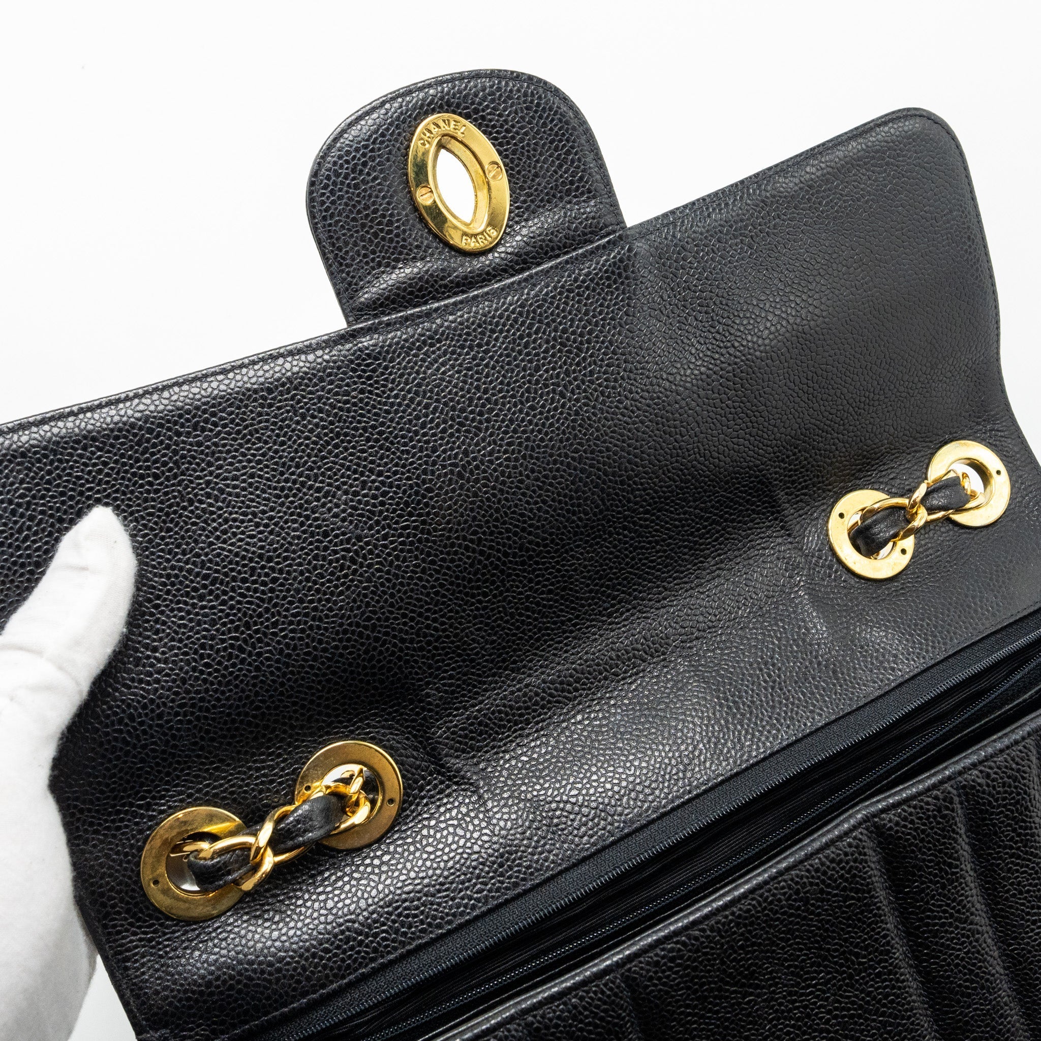 CHANEL VINTAGE VERTICAL JUMBO FLAP BAG CAVIAR BLACK GHW
