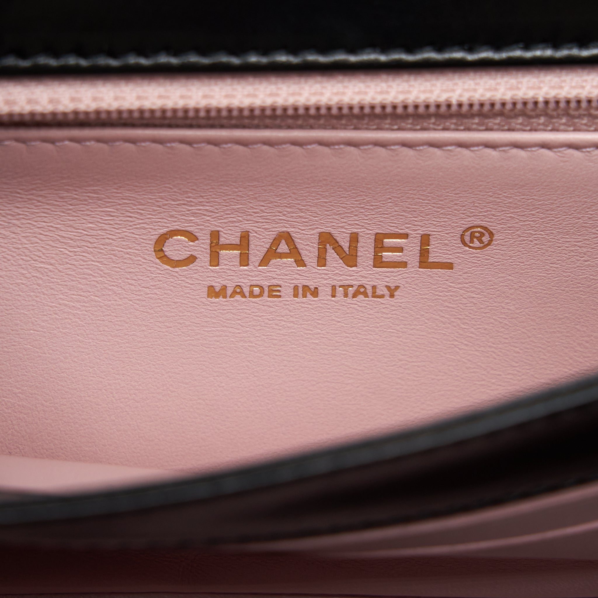 CHANEL SEASONAL PARIS COSMOPOLITE STRAIT LINED FLAP BAG CALFSKIN / LAMBSKIN BLACK GHW