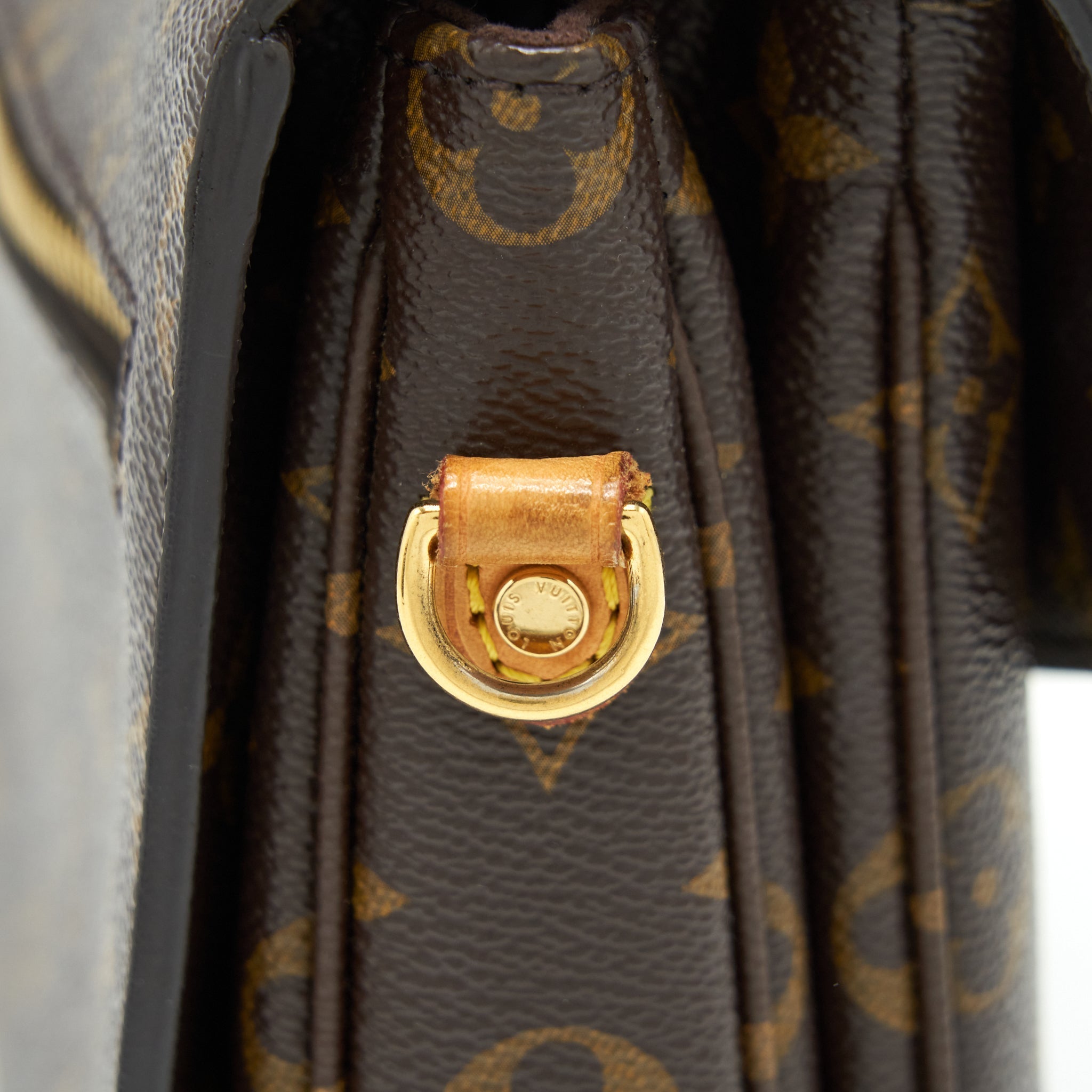 LOUIS VUITTON POCHETTE MÉTIS MONOGRAM CANVAS YEAR 2015