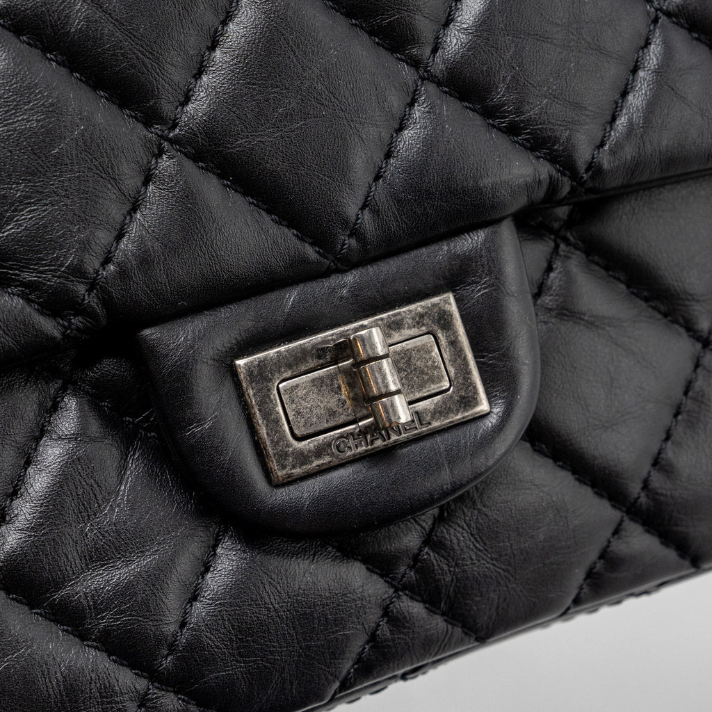 CHANEL 2.55 226 REISSUE FLAP BAG AGED CALFSKIN BLACK RUTHENIUM HARDWARE