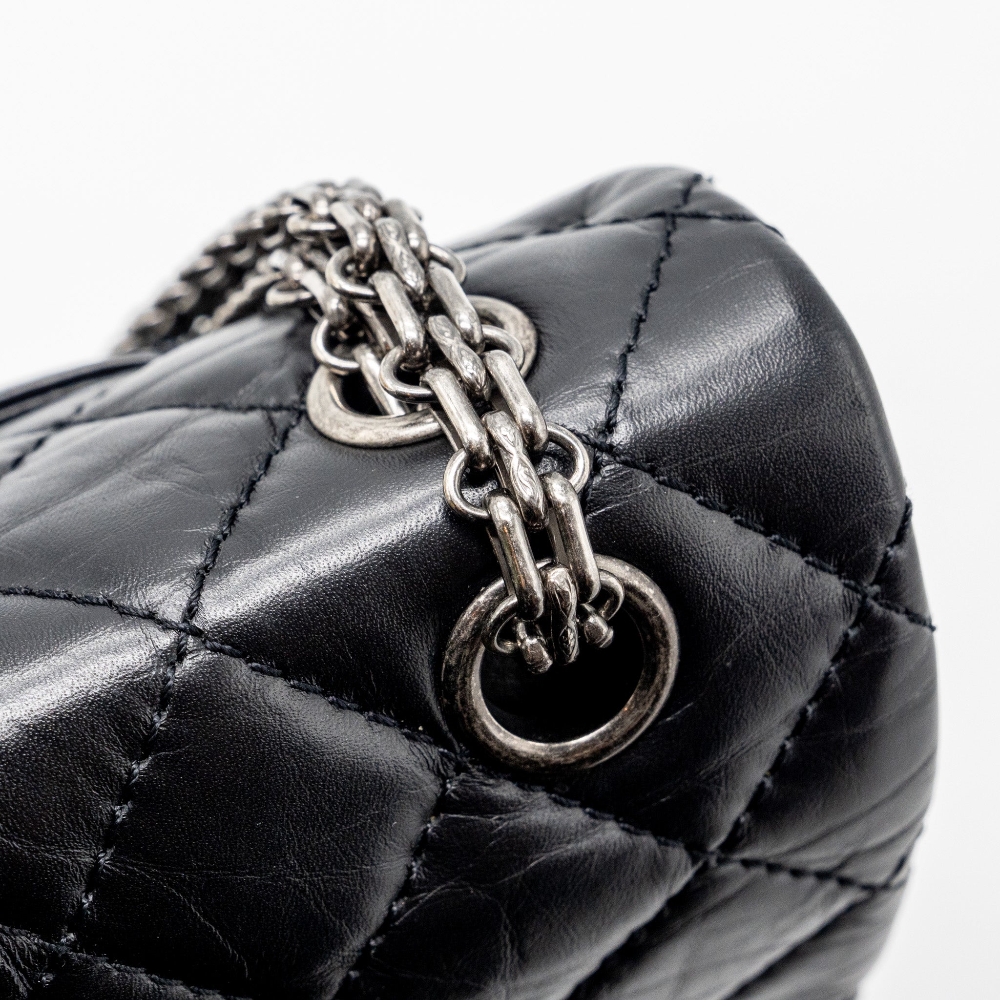 CHANEL 2.55 226 REISSUE FLAP BAG AGED CALFSKIN BLACK RUTHENIUM HARDWARE