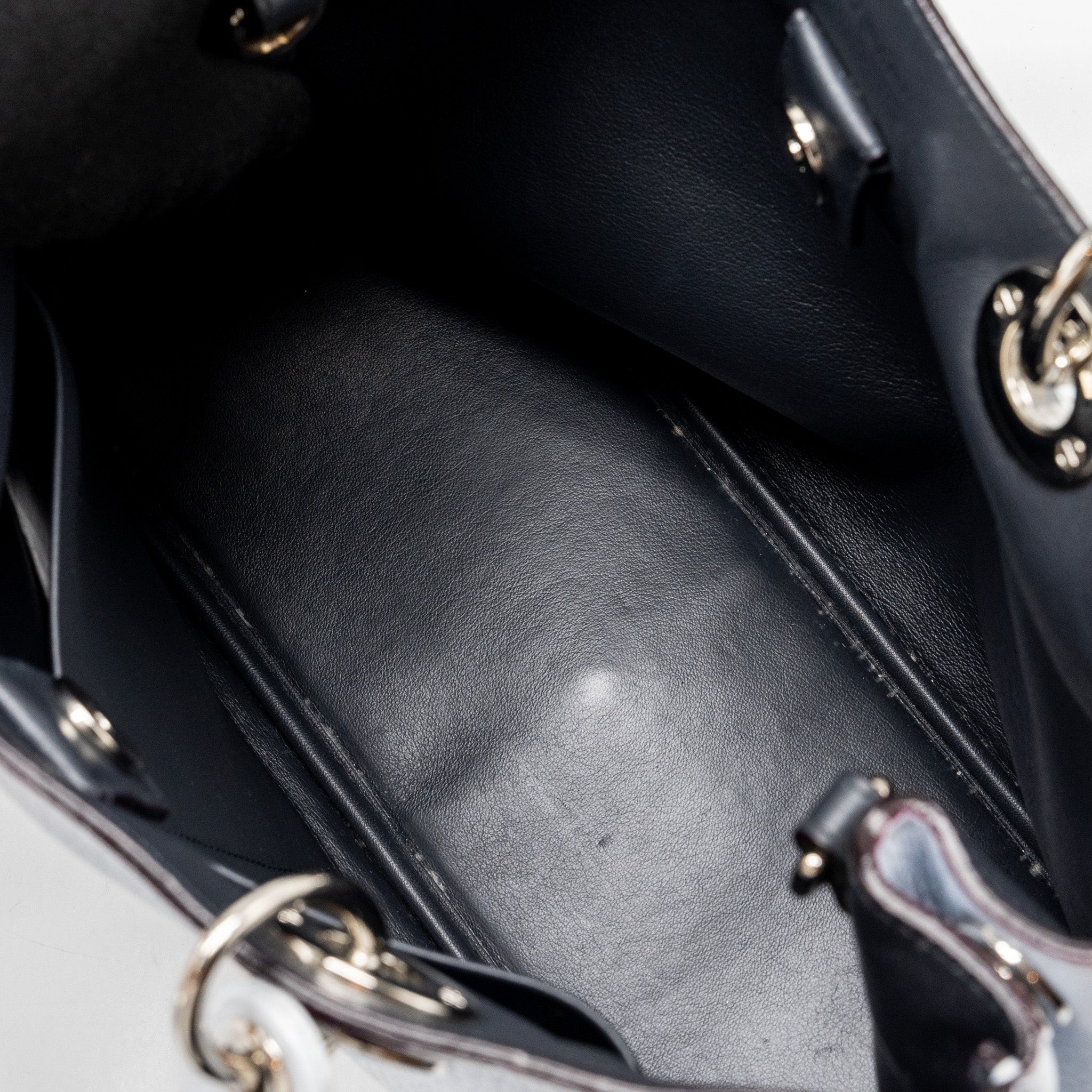 DIOR DIORISSIMO TOTE BAG GRAINED CALFSKIN LIGHT GREY SHW