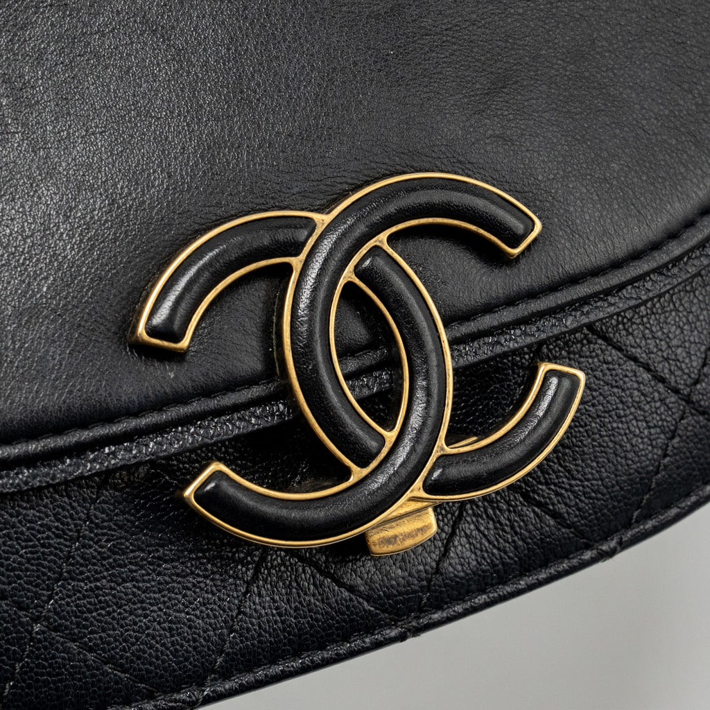 CHANEL SMALL COCO CURVE FLAP BAG SHINY GOATSKIN/CALFSKIN BLACK GHW