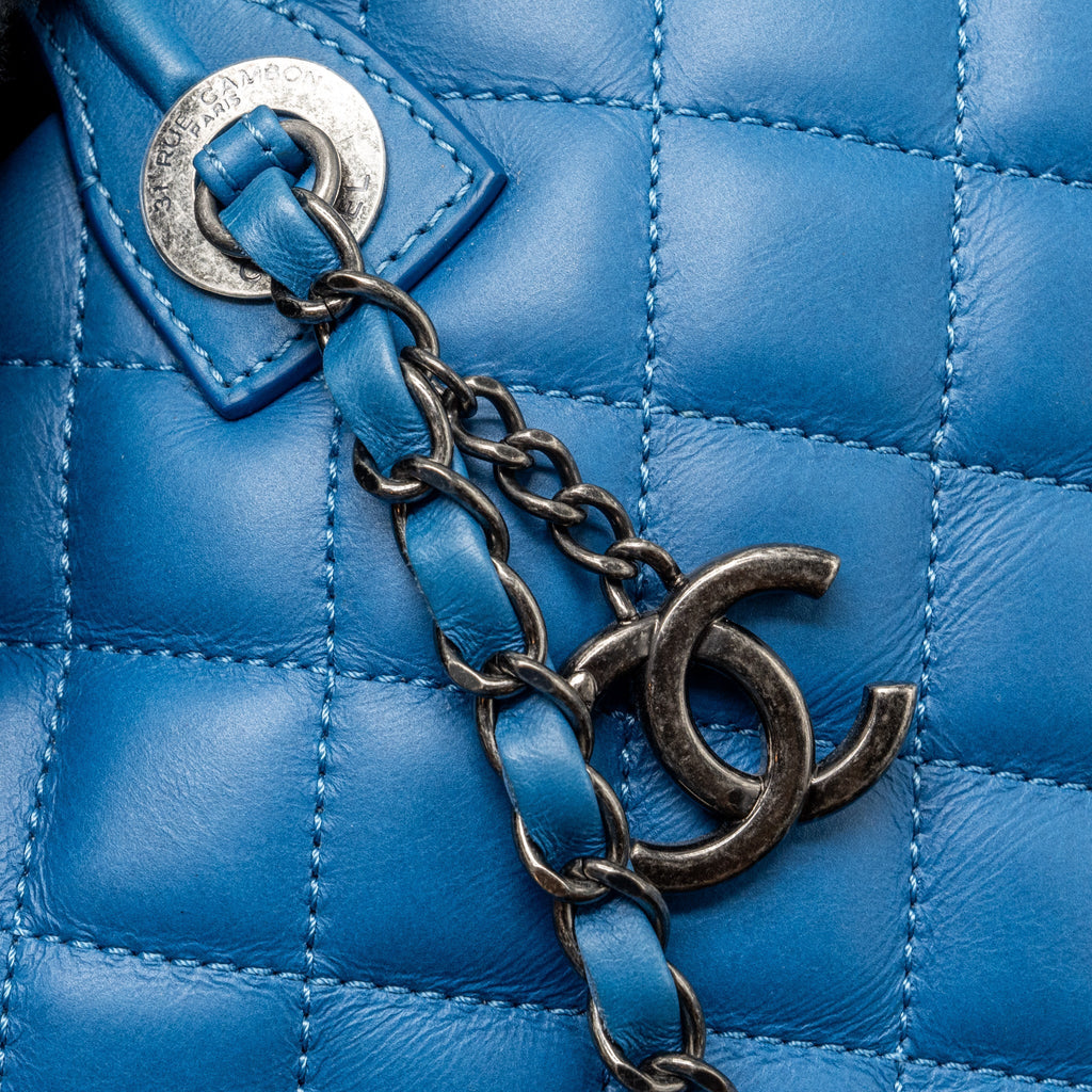 CHANEL TOP HANDLE QUILTED TOTE BAG CALFSKIN BLUE RUTHENIUM HARDWARE