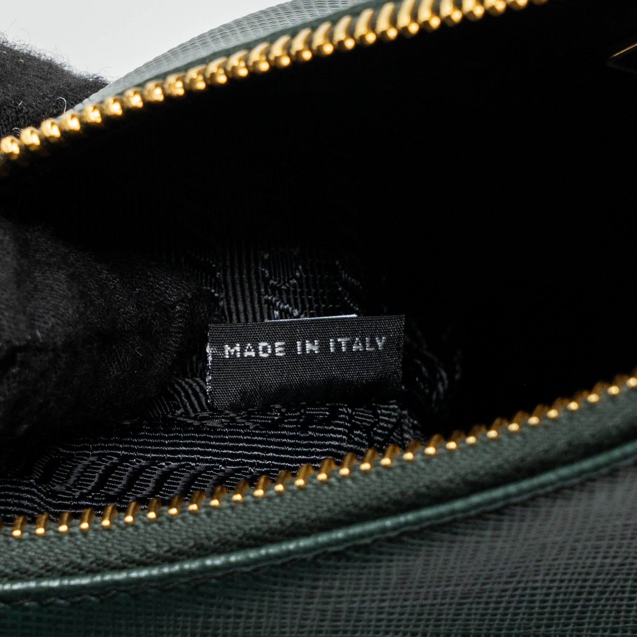 PRADA RE-EDITION 2005 SAFFIANO DARK GREEN GHW