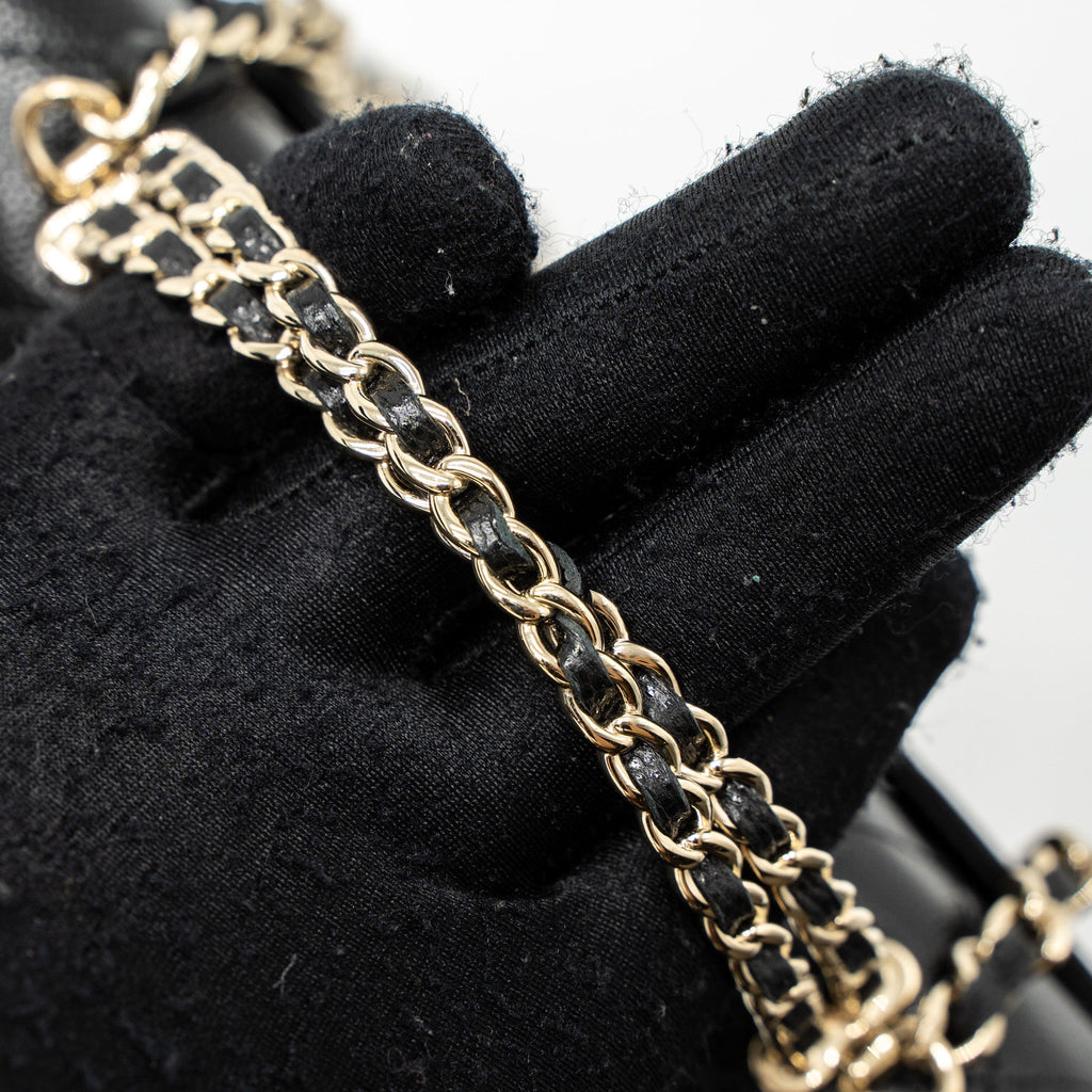 CHANEL 23P TOP HANDLE MINI FLAP BAG CAVIAR BLACK LGHW (MCROCHIP)