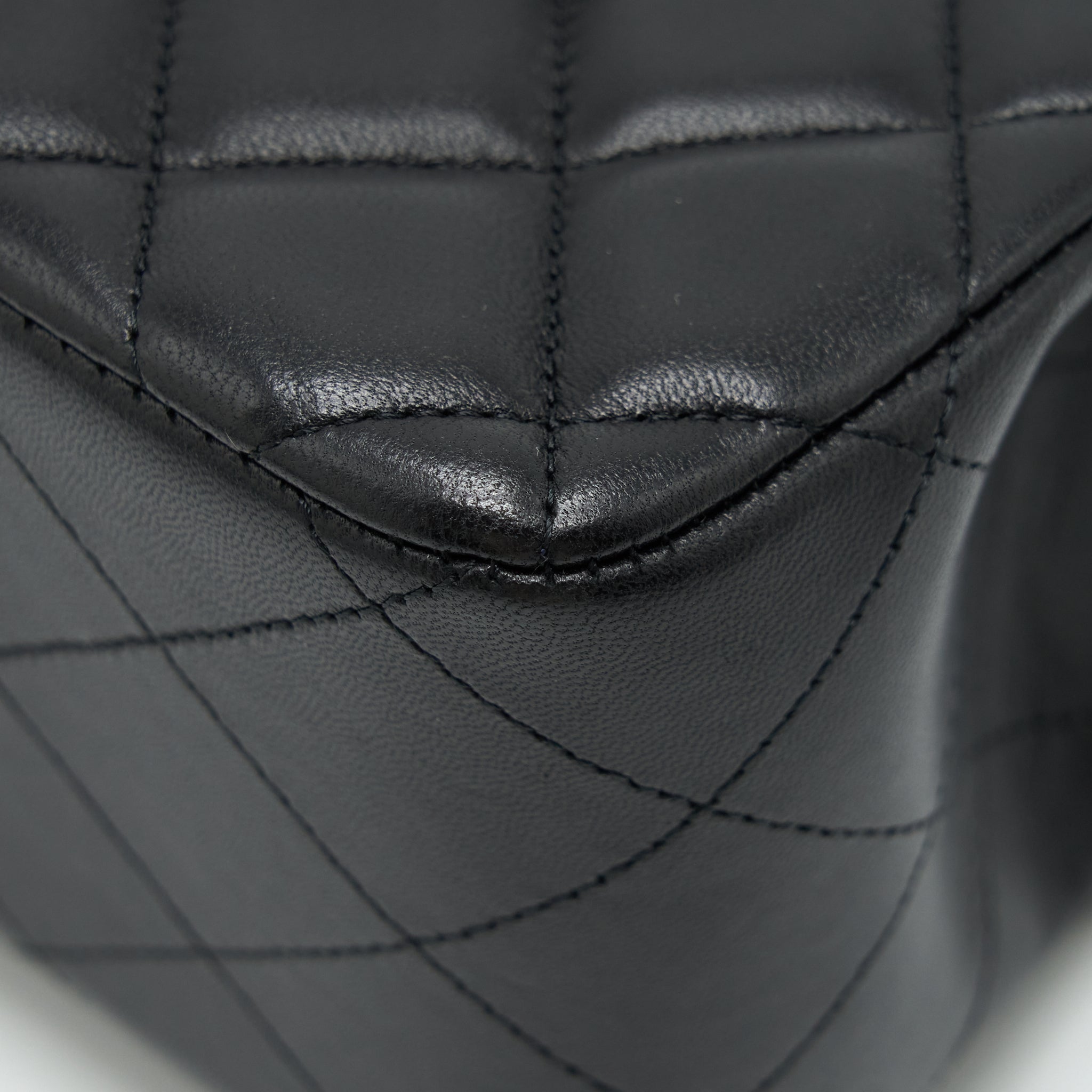 CHANEL JUMBO CLASSIC DOUBLE FLAP LAMBSKIN BLACK SHW
