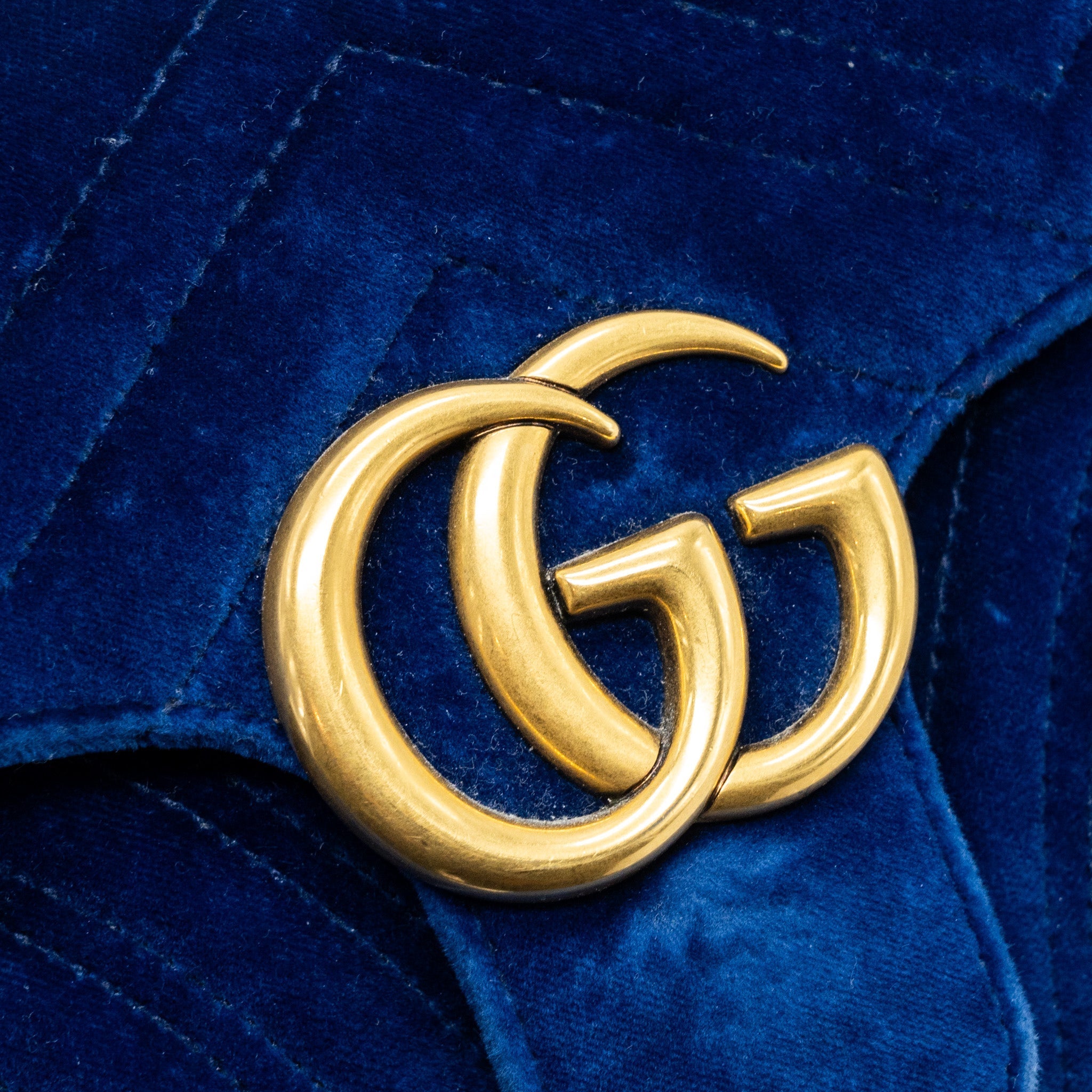 GUCCI GG MARMONT SHOULDER BAG VELVET BLUE GHW