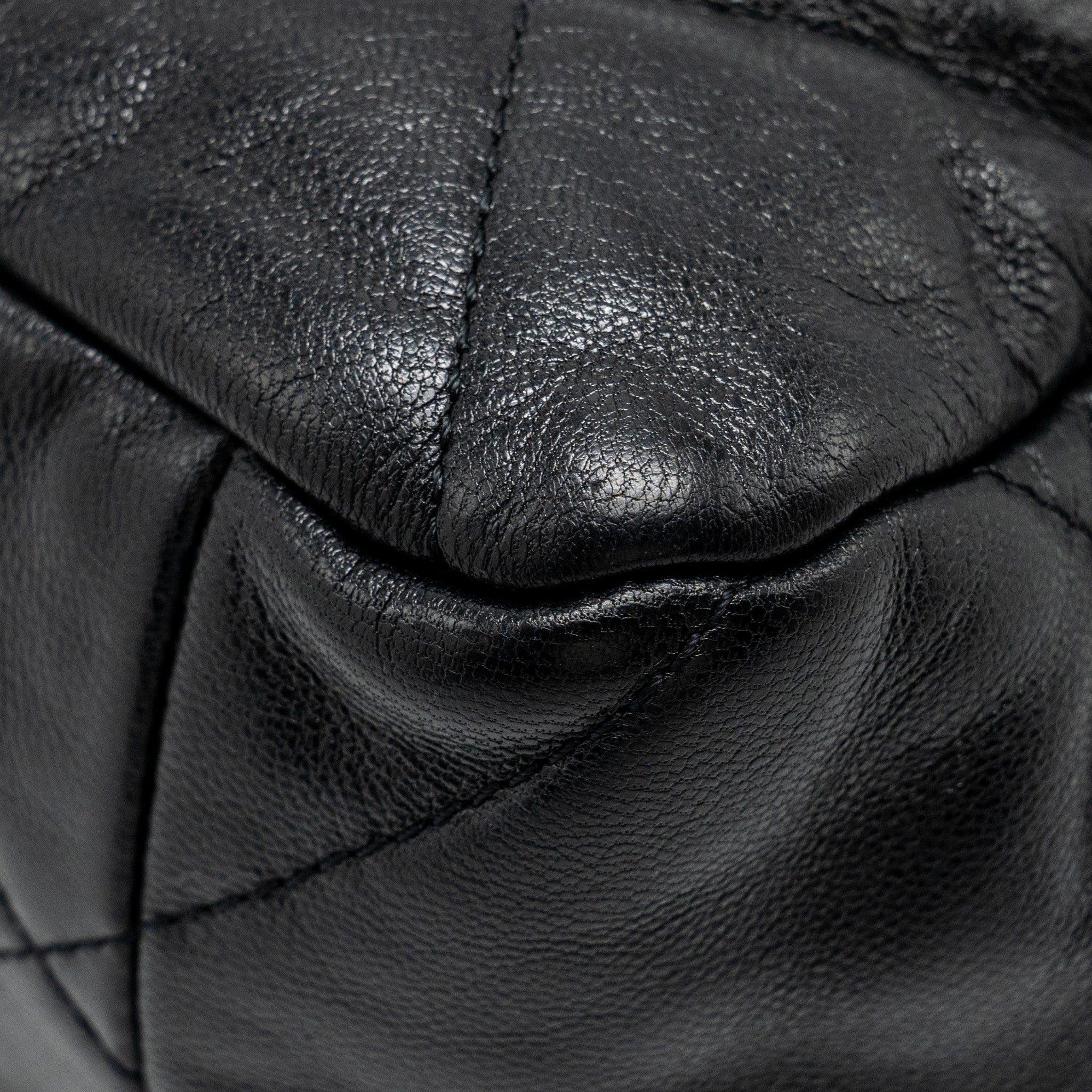 CHANEL LARGE 19 BAG GOATSKIN BLACK MULTICOLOUR HARDWARE