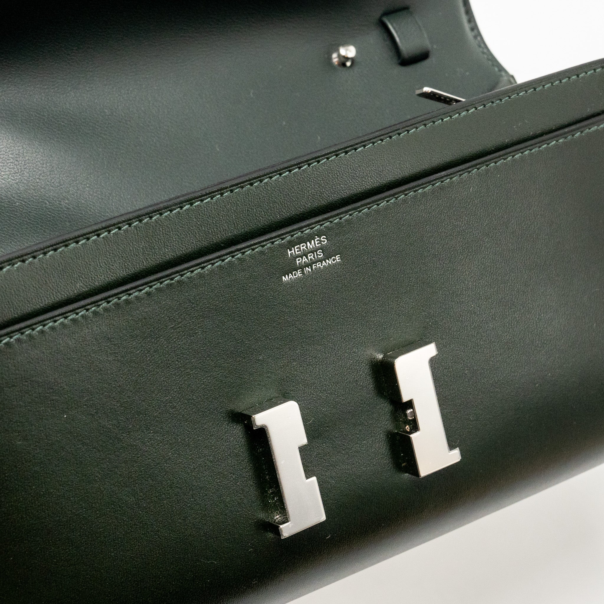 HERMES CONSTANCE TO GO ROCK BOX VERT FONCE SHW