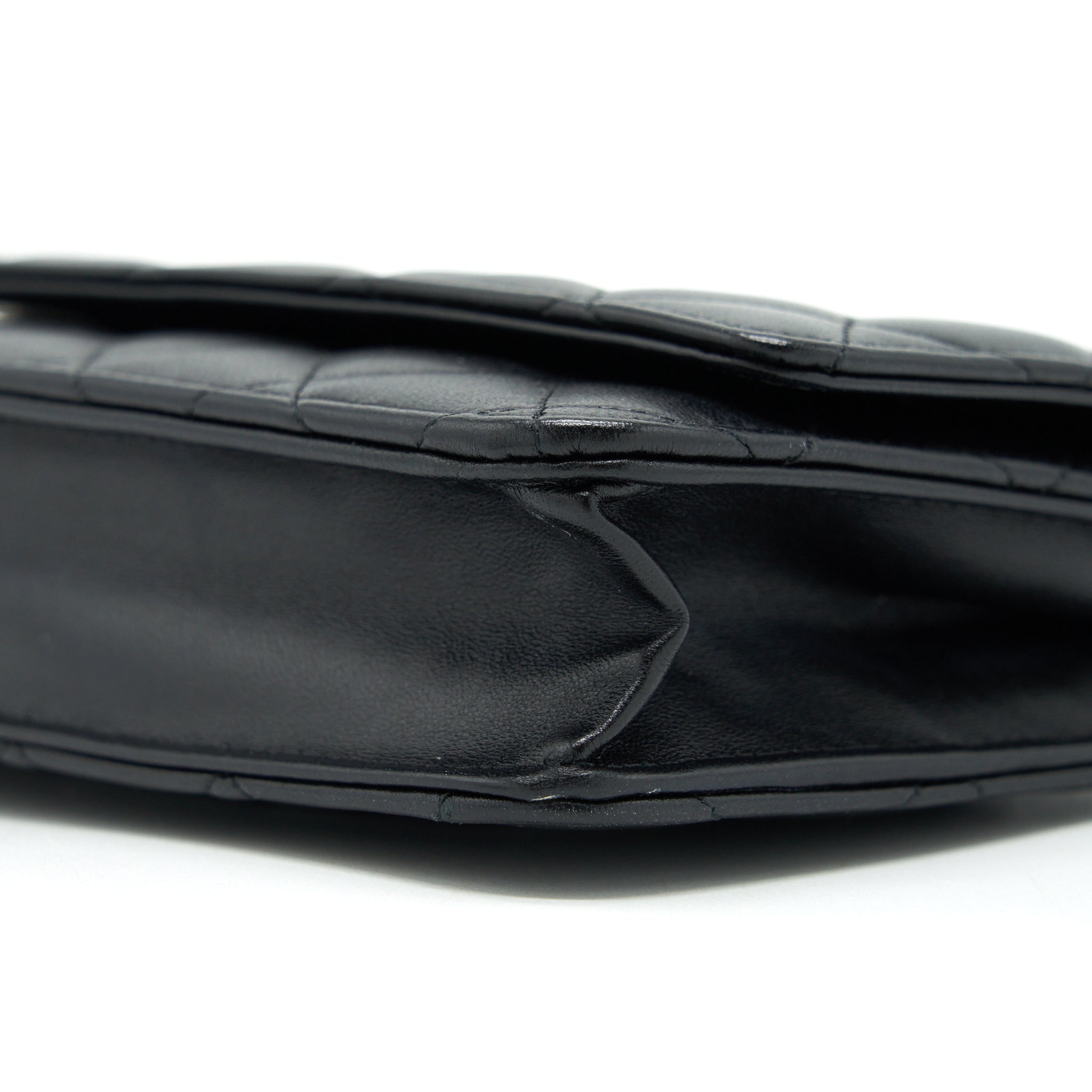 CHANEL CLASSIC WALLET ON CHAIN LAMBSKIN BLACK SHW