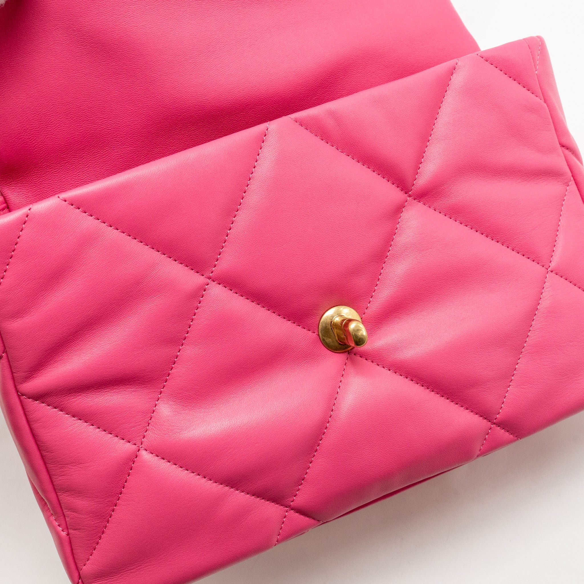 CHANEL LARGE 19 BAG LAMBSKIN PINK MULTICOLOUR HARDWARE (MICROCHIP)