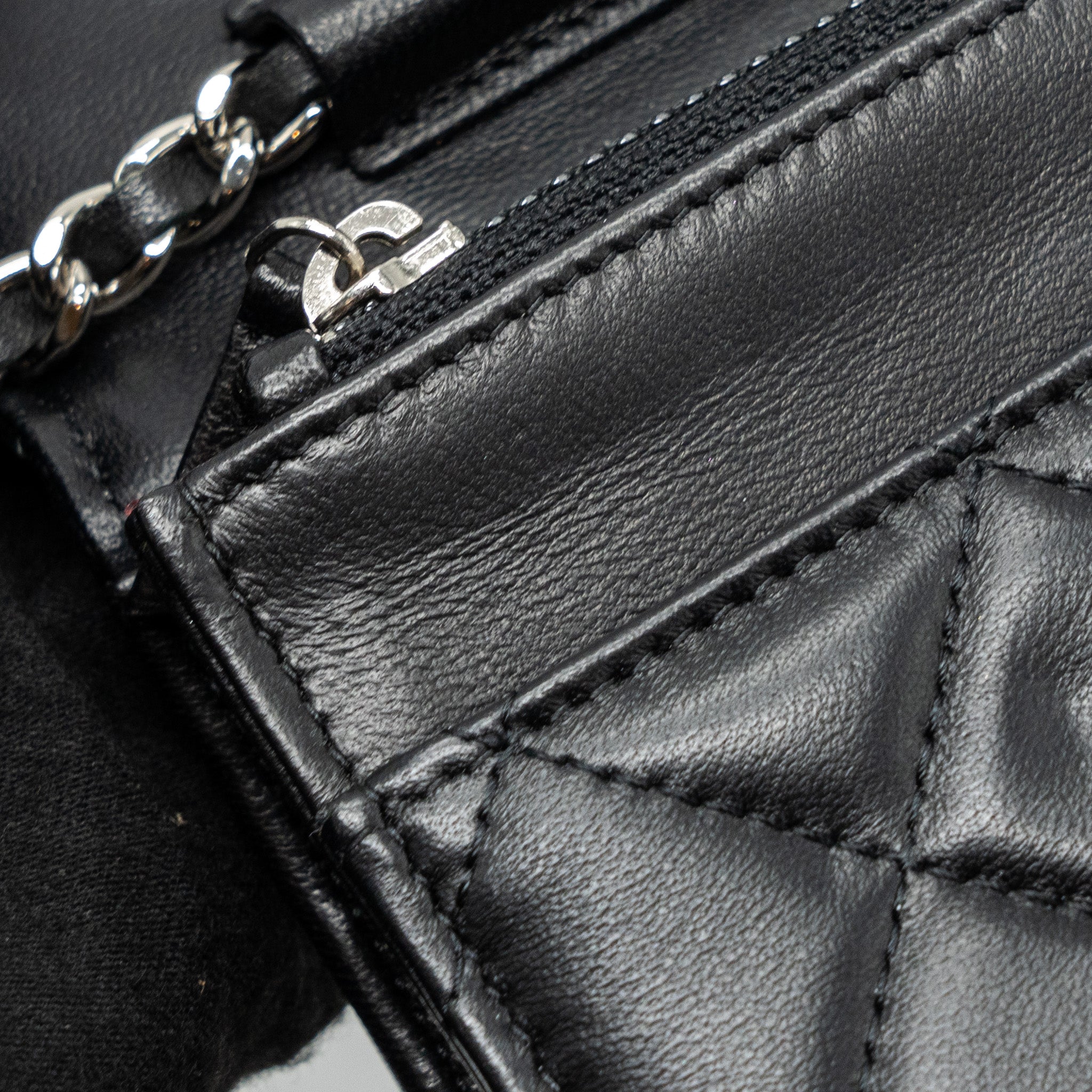 CHANEL CLASSIC WALLET ON CHAIN LAMBSKIN BLACK SHW