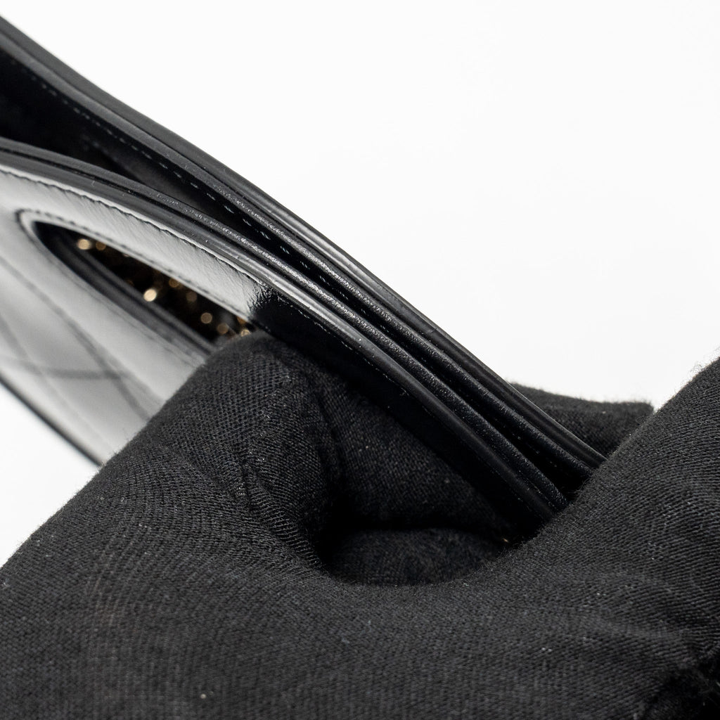 CHANEL 24C MINI 31 CLUTCH WITH CHAIN SHINY CALFSKIN BLACK LGHW (MICROCHIP)