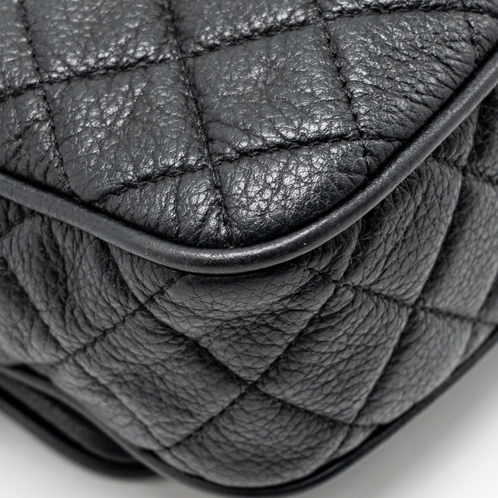 CHANEL MEDIUM CASUAL ROCK FLAP BAG GRAINED CALFSKIN BLACK RUTHENIUM HARDWARE