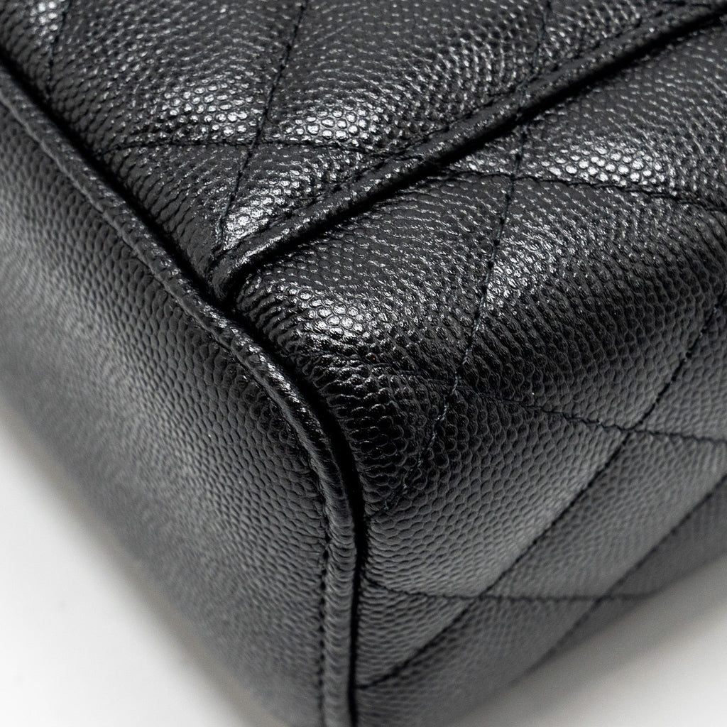 CHANEL SMALL VANITY CLUTCH WITH CHAIN CC PEARL CAVIAR BLACK LGHW