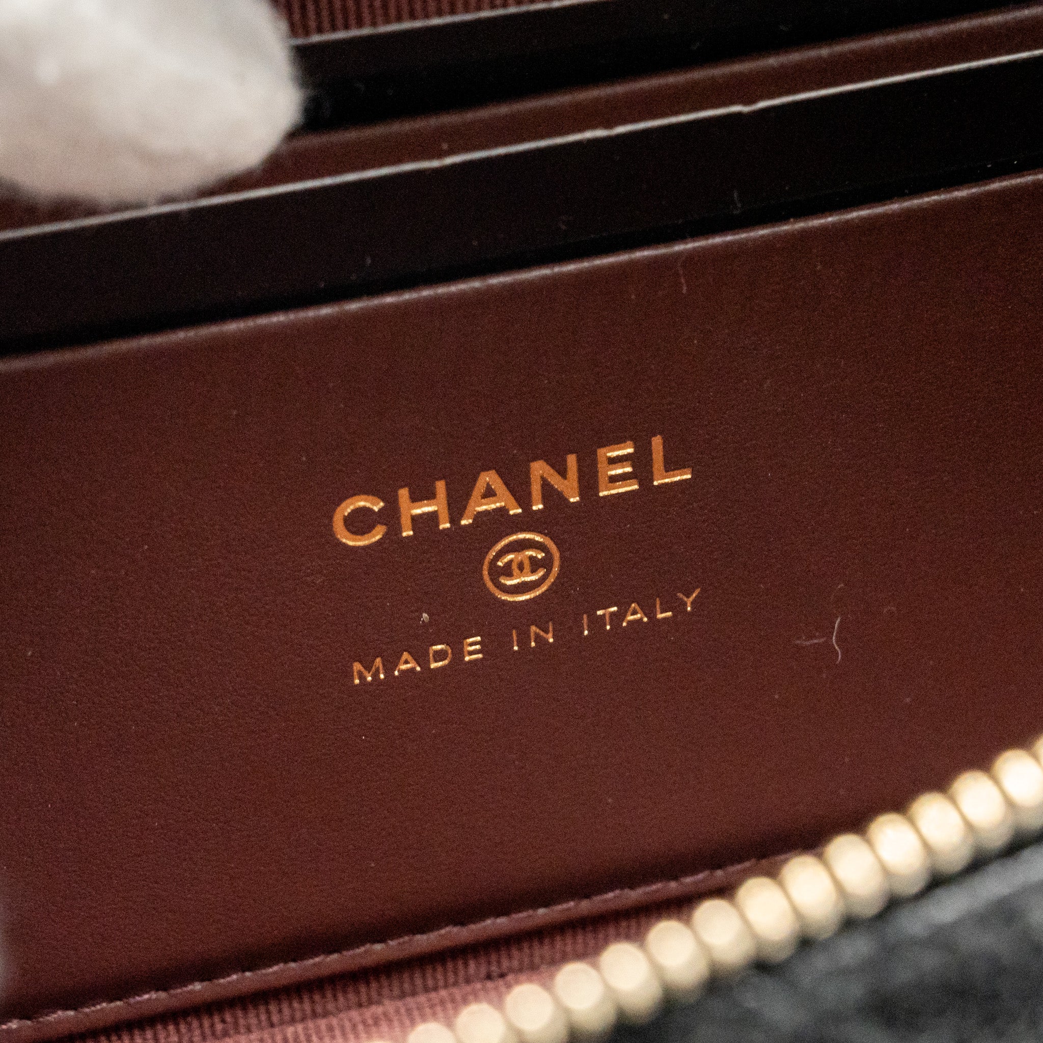 CHANEL 25P CC TOP HANDLE VANITY BAG CAVIAR BLACK LGHW (MICROCHIP)