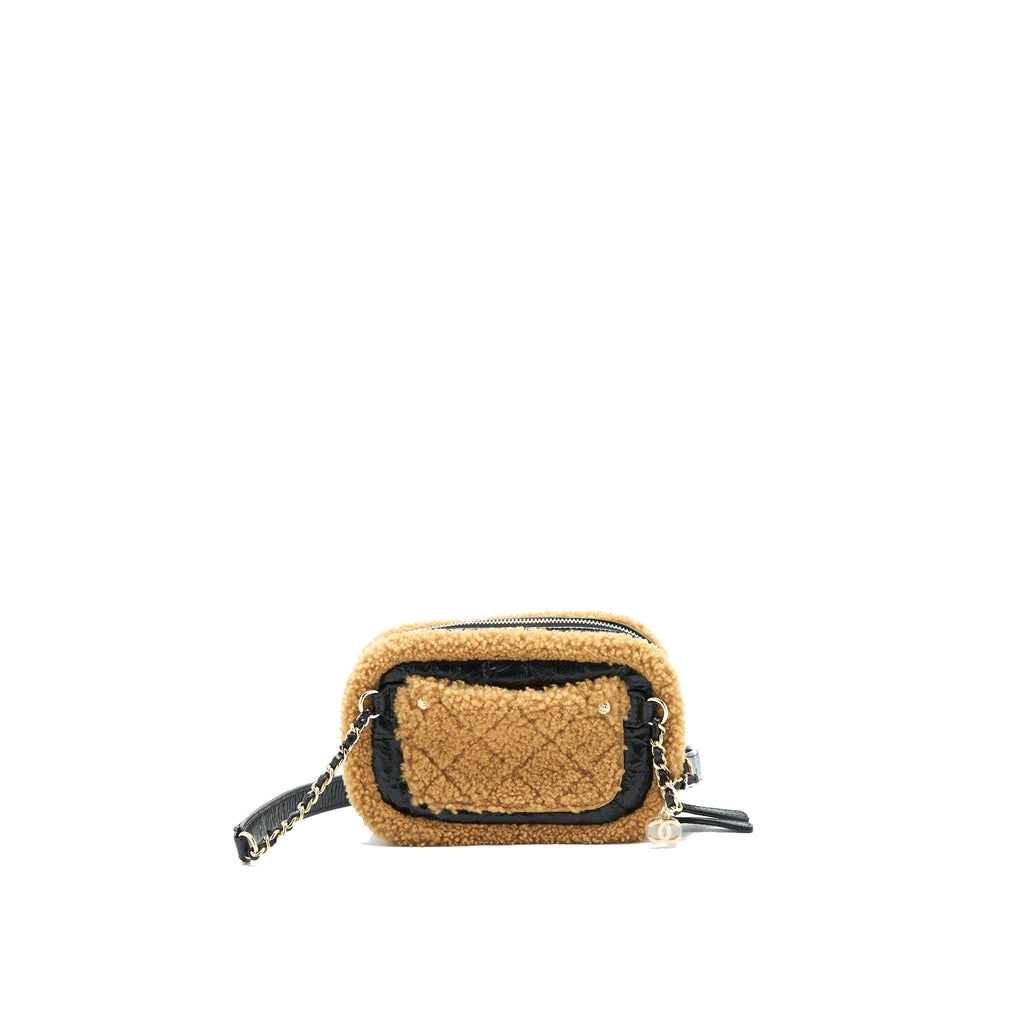 CHANEL CC MANIA WAIST BAG SHEARLING AND SHINY CRUMPLED SHEEPSKIN SMALL