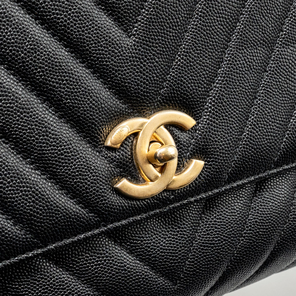 CHANEL MEDIUM CHEVRON COCO HANDLE CAVIAR BLACK GHW