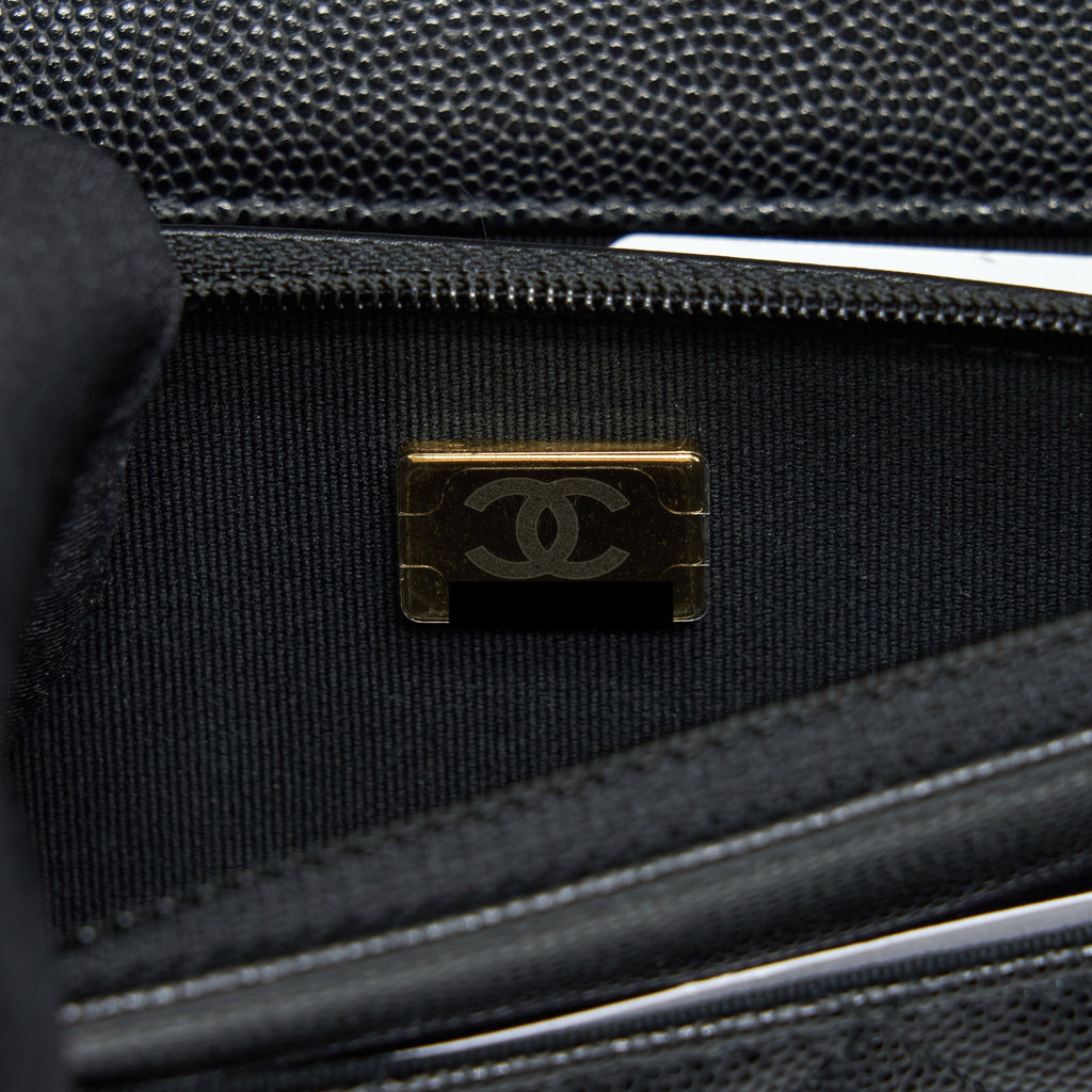 CHANEL 22S DETAILED LOGO WALLET ON CHAIN CAVIAR BLACK LGHW (MICROCHIP)