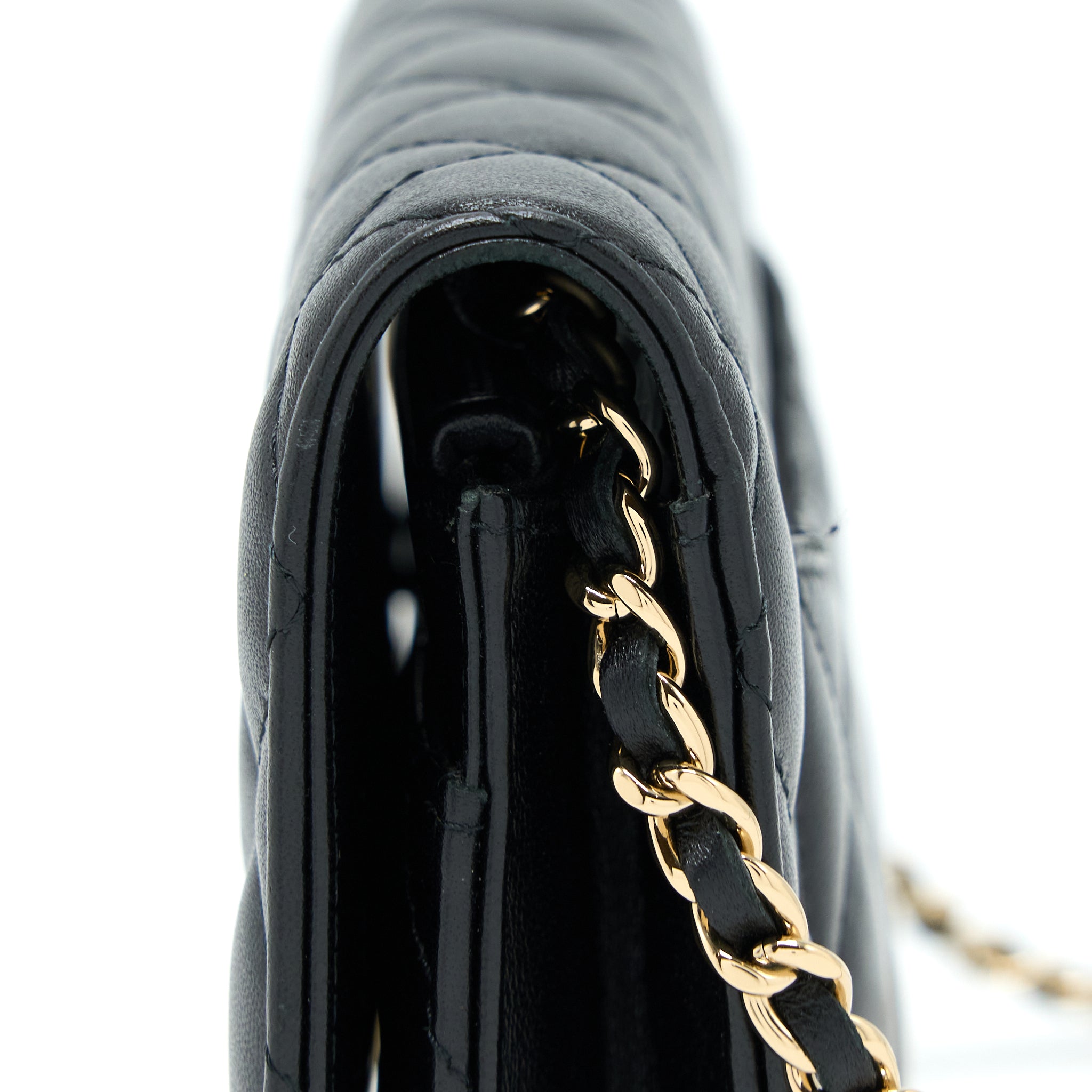 CHANEL QUILTED WALLET ON CHAIN WITH CAMELLIA CHAIN LAMBSKIN BLACK LGHW