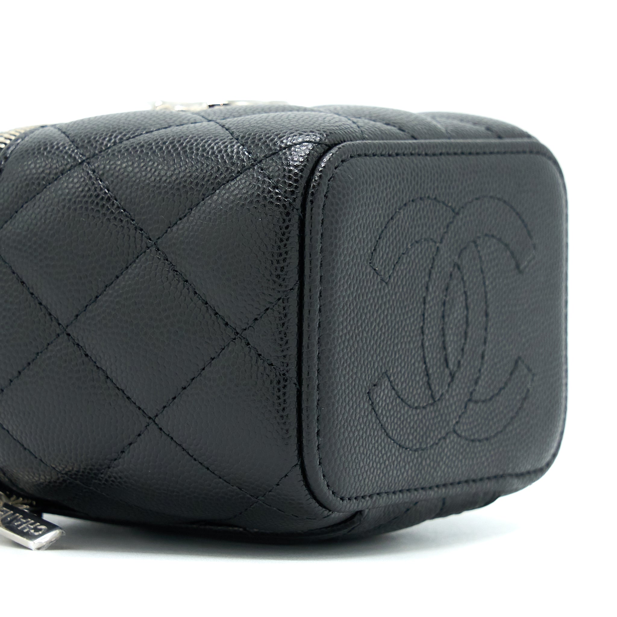 CHANEL MINI VANITY WITH GIANT CHAIN CAVIAR BLACK SHW