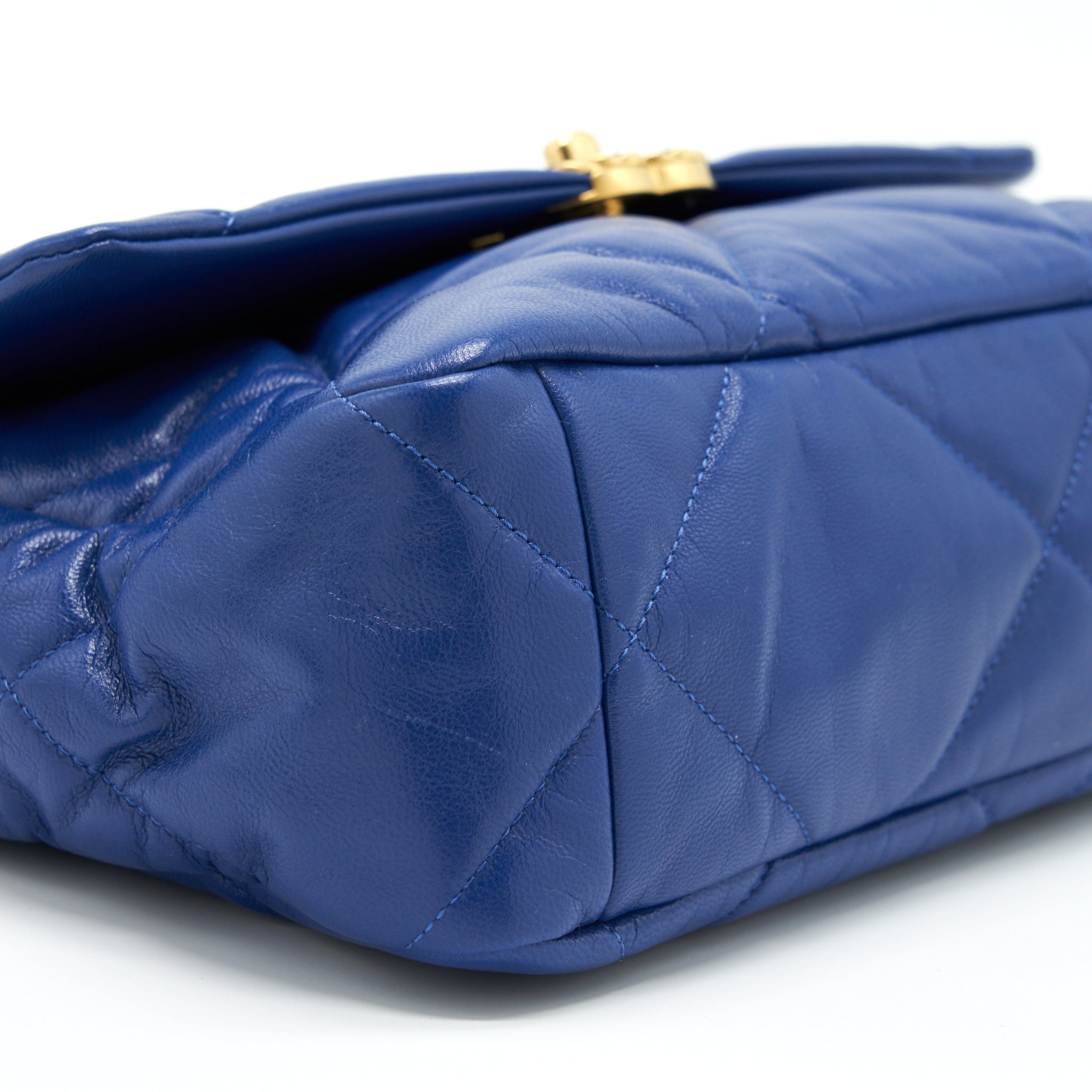 CHANEL MEDIUM 19 BAG GOATSKIN BLUE GOLD/SILVER HARDWARE