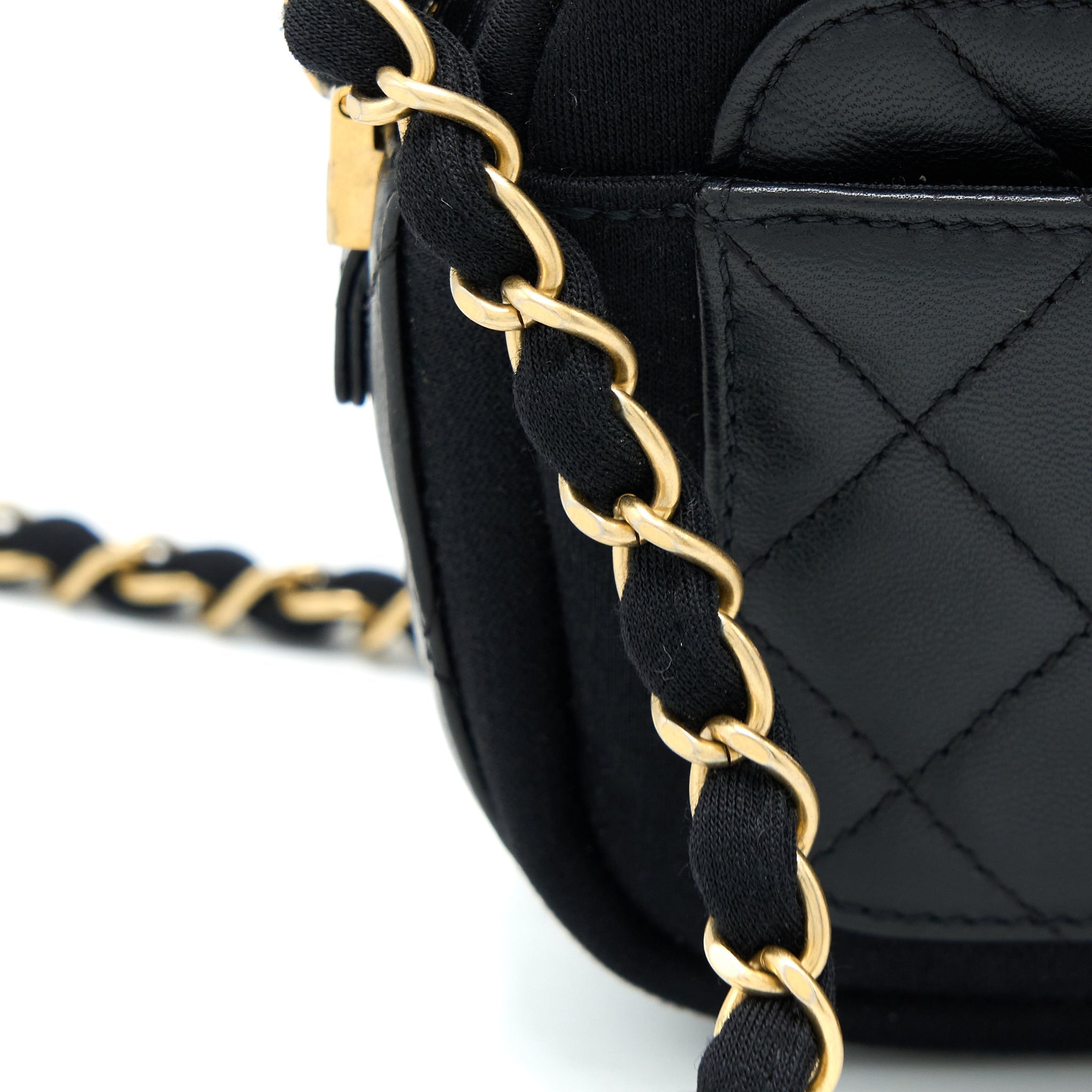 CHANEL CAMERA BAG LEATHER/ CANVAS BLACK GHW