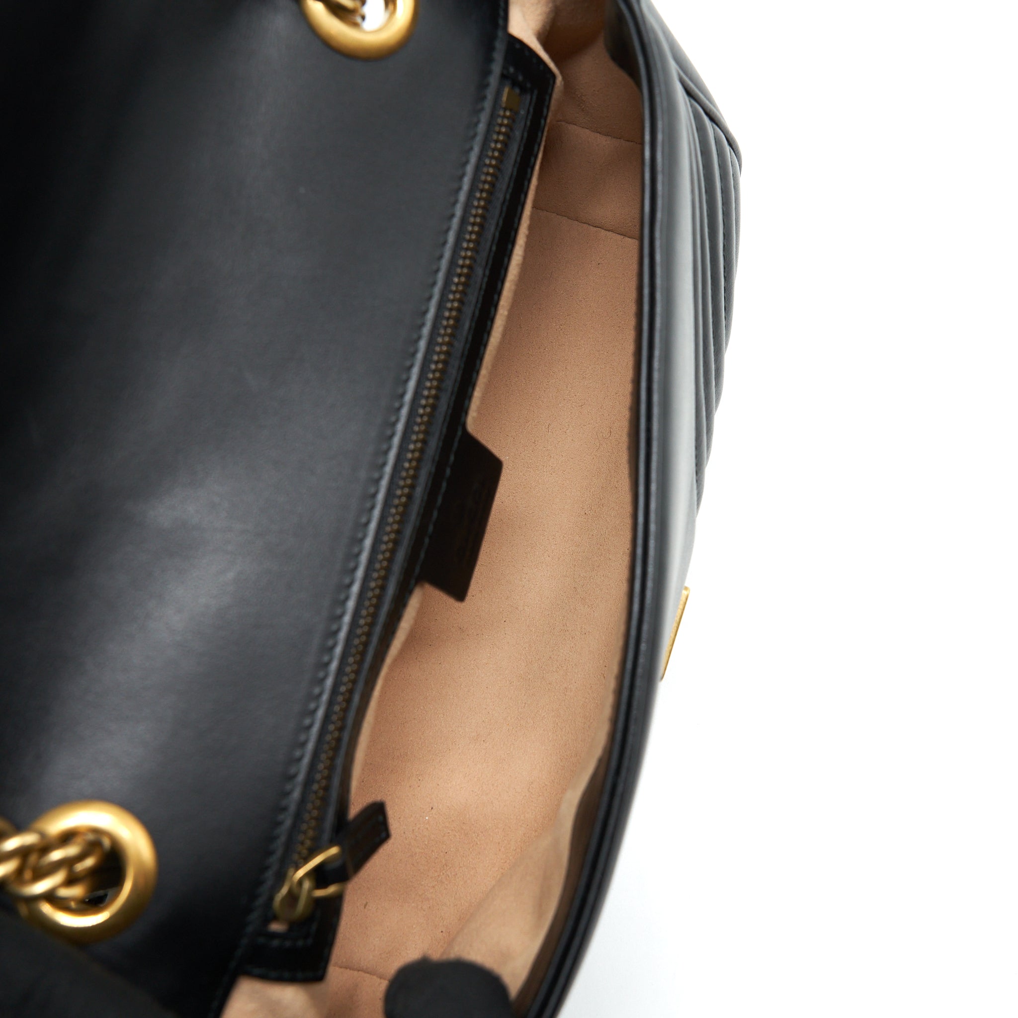 GUCCI GG MARMONT SMALL MATELASSE SHOULDER BAG BLACK GHW