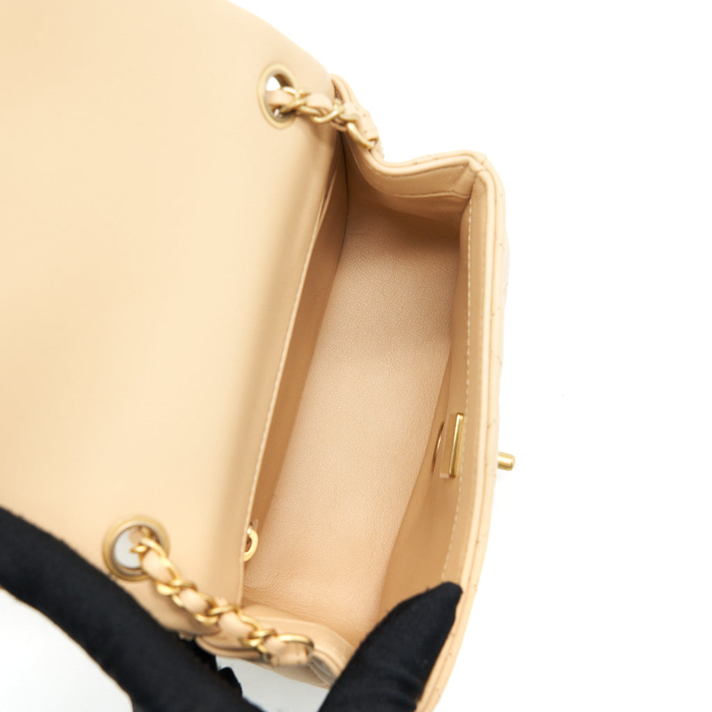CHANEL 22C PEARL CRUSH MINI SQUARE FLAP BAG LAMBSKIN BEIGE GHW (MICROCHIP)