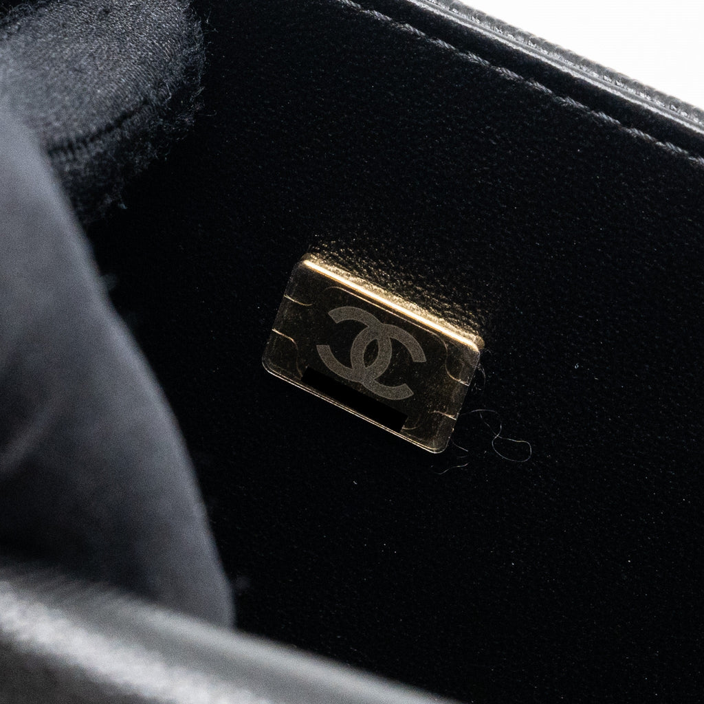 CHANEL MEDIUM CLASSIC BOY BAG CAVIAR BLACK BRUSHED GHW (MICROCHIP)