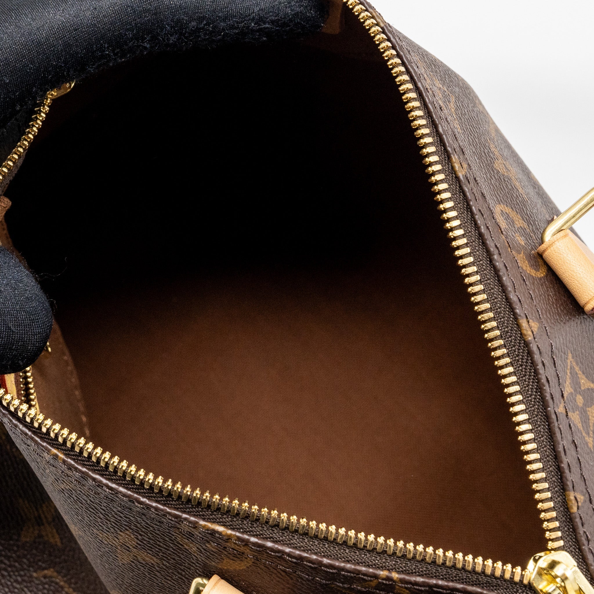 LOUIS VUITTON SPEEDY BANDOULIERE 25 MONOGRAM CANVAS GHW (NEW VERSION)