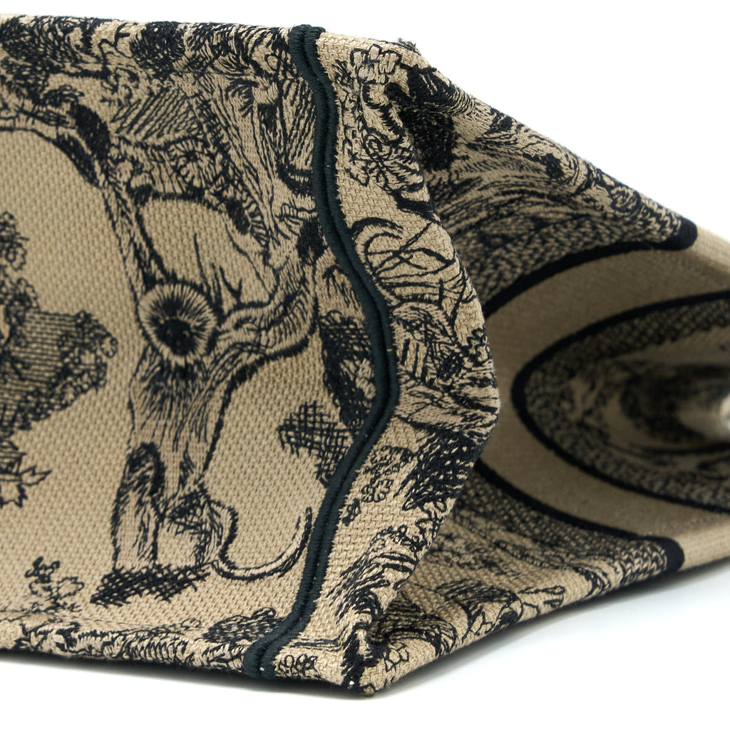DIOR MEDIUM DIOR BOOK TOTE TOILE DE JOEY EMBROIDERY BEIGE
