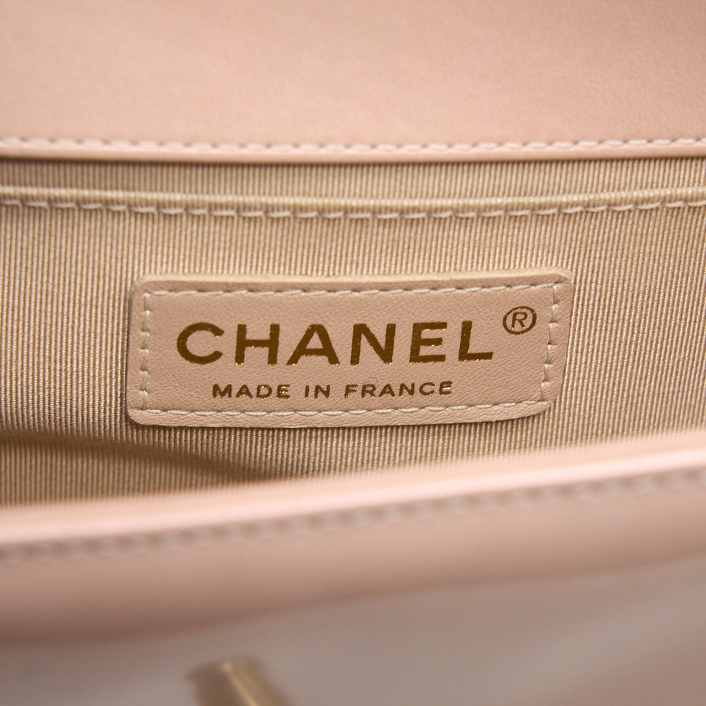 CHANEL SMALL BOY BAG PATENT LEATHER LIGHT PINK LGHW