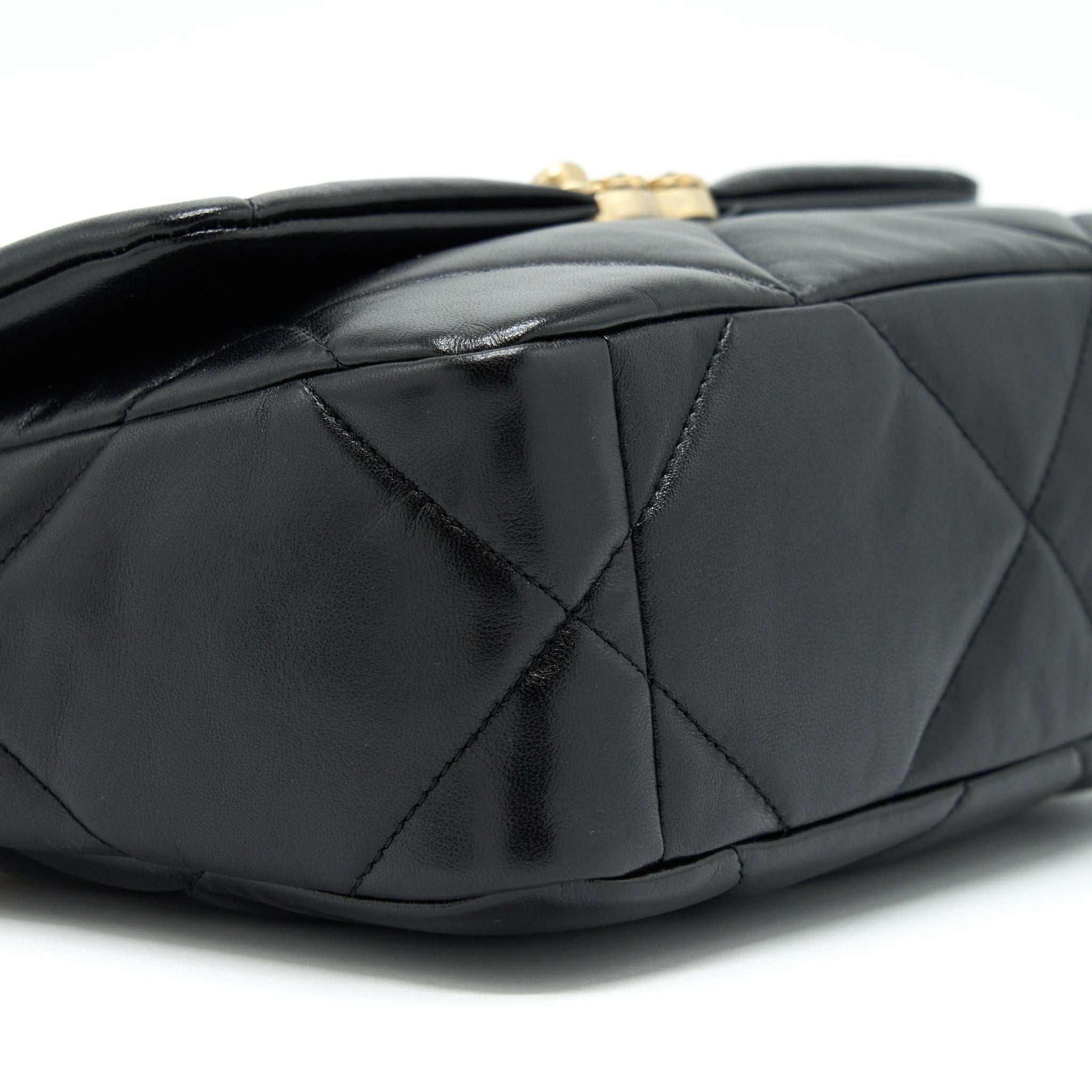 CHANEL SMALL 19 BAG LAMBSKIN BLACK GHW (MICROCHIP)
