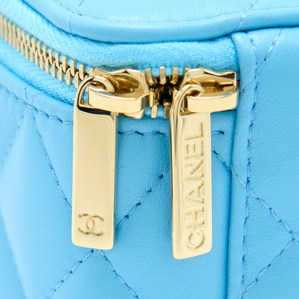 CHANEL MINI VANITY CASE WITH GIANT CHAIN LAMBSKIN BLUE LGHW