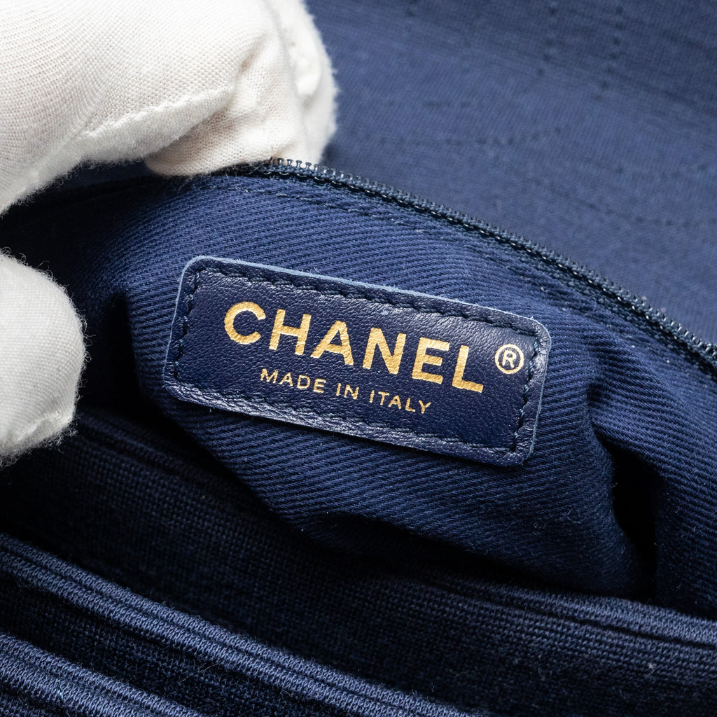 CHANEL SMALL CHEVRON TRENDY CC FABRIC NAVY GHW