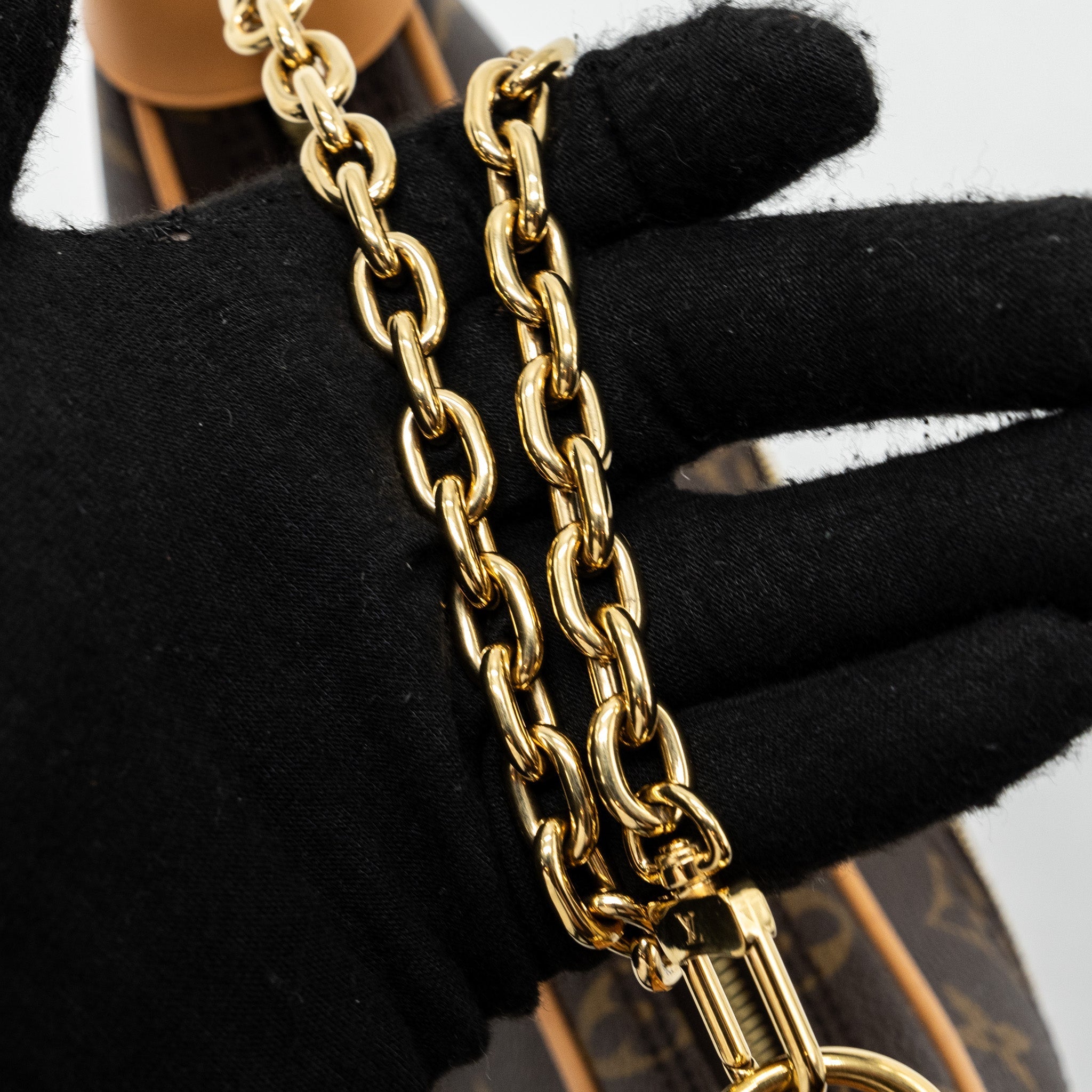 LOUIS VUITTON LOOP BAG MONOGRAM CANVAS GHW