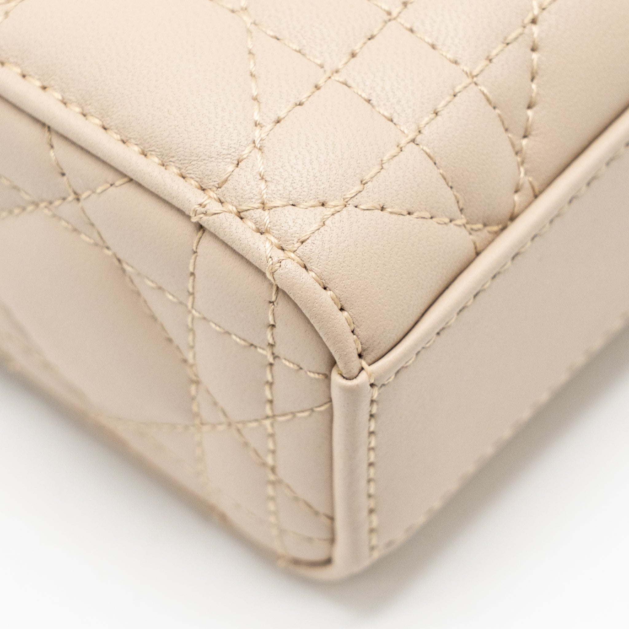 DIOR MEDIUM LADY D-JOY BAG CANNAGE LAMBSKIN POWDER BEIGE LGHW