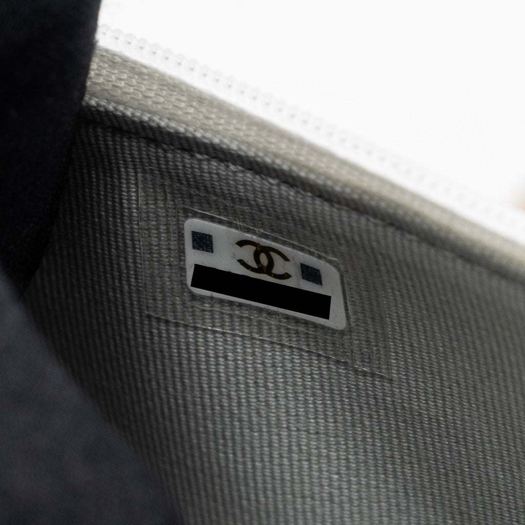 CHANEL 23P DETAILED TOP HANDLE MINI WALLET WITH CHAIN CALFSKIN WHITE / MULTI COLOR BRUSHED GHW (MICROCHIP)